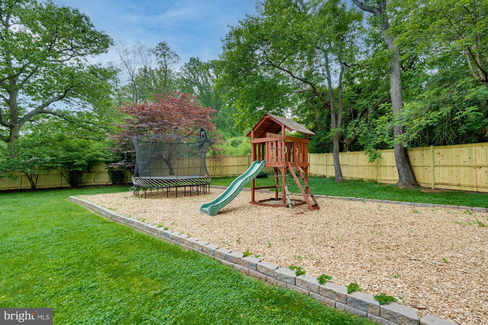 CARRIAGE HILL - Residential