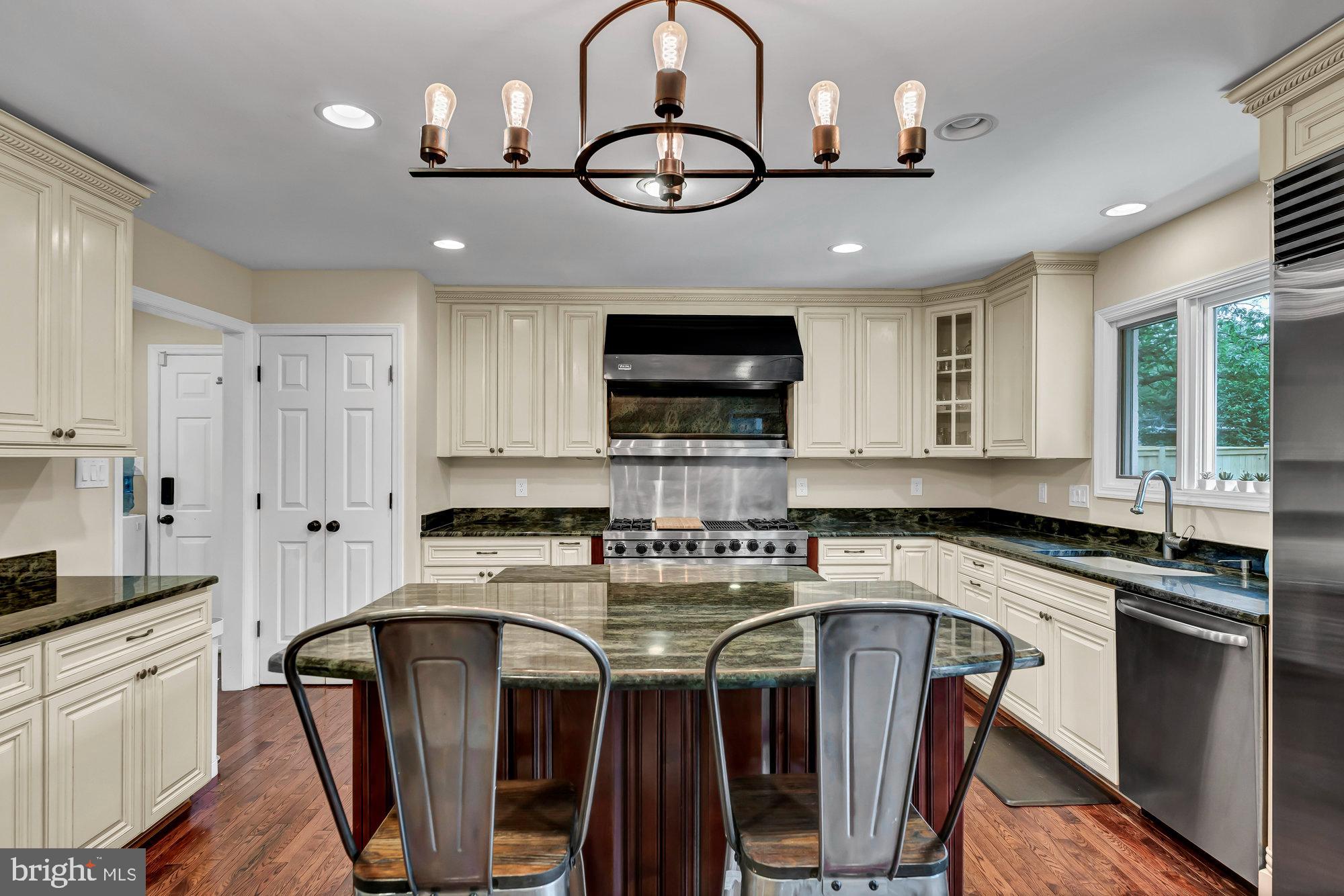 CARRIAGE HILL - Residential