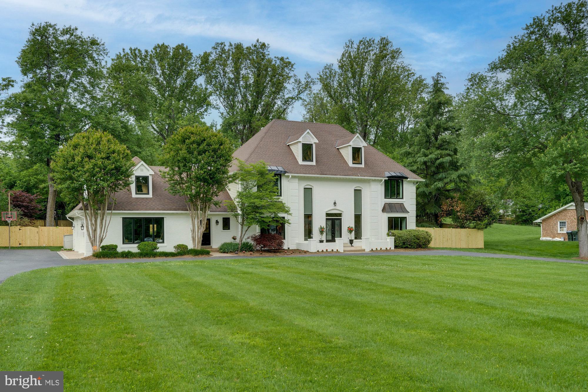 CARRIAGE HILL - Residential