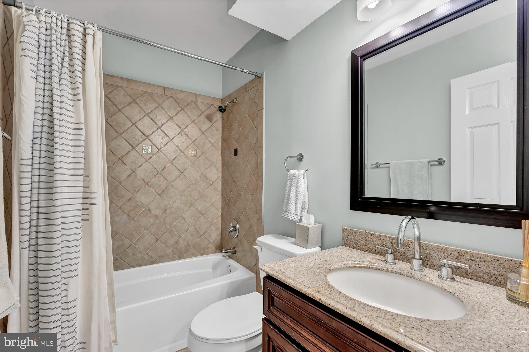 CARRIAGE HILL - Residential