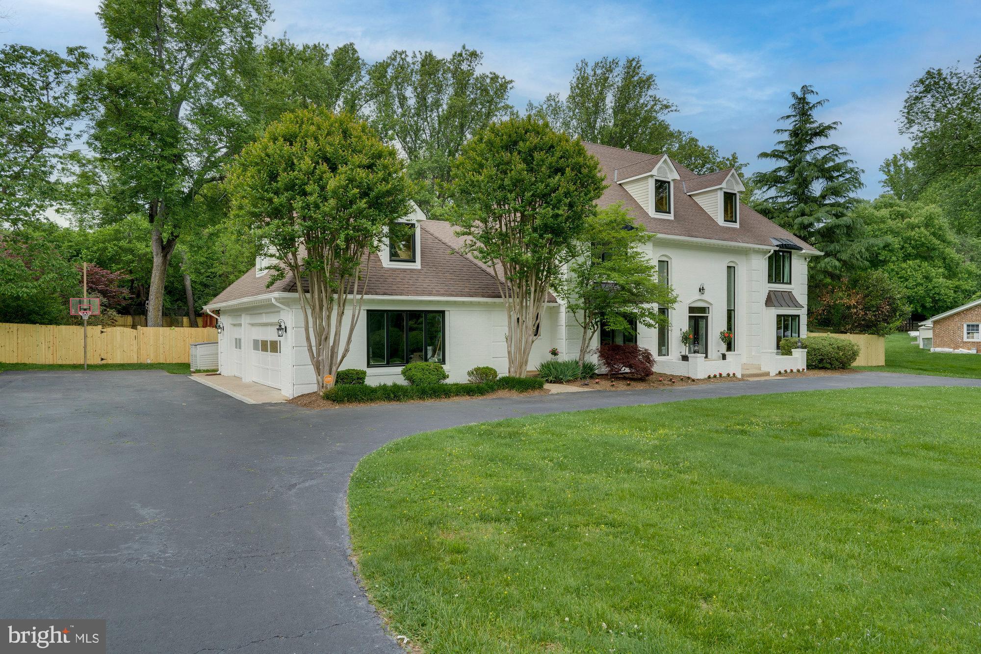 CARRIAGE HILL - Residential