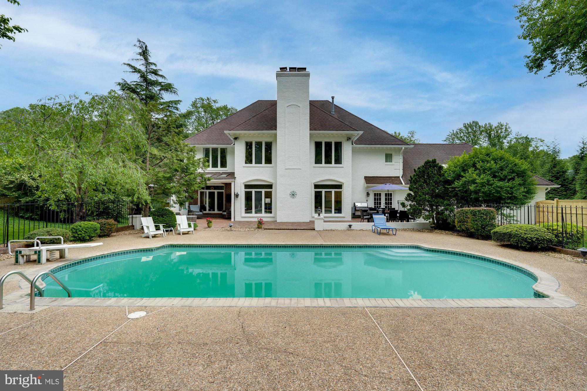 CARRIAGE HILL - Residential