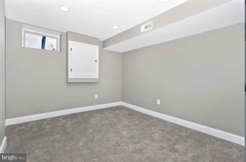 EAGER PARK TOWNHOMES - Residential Lease