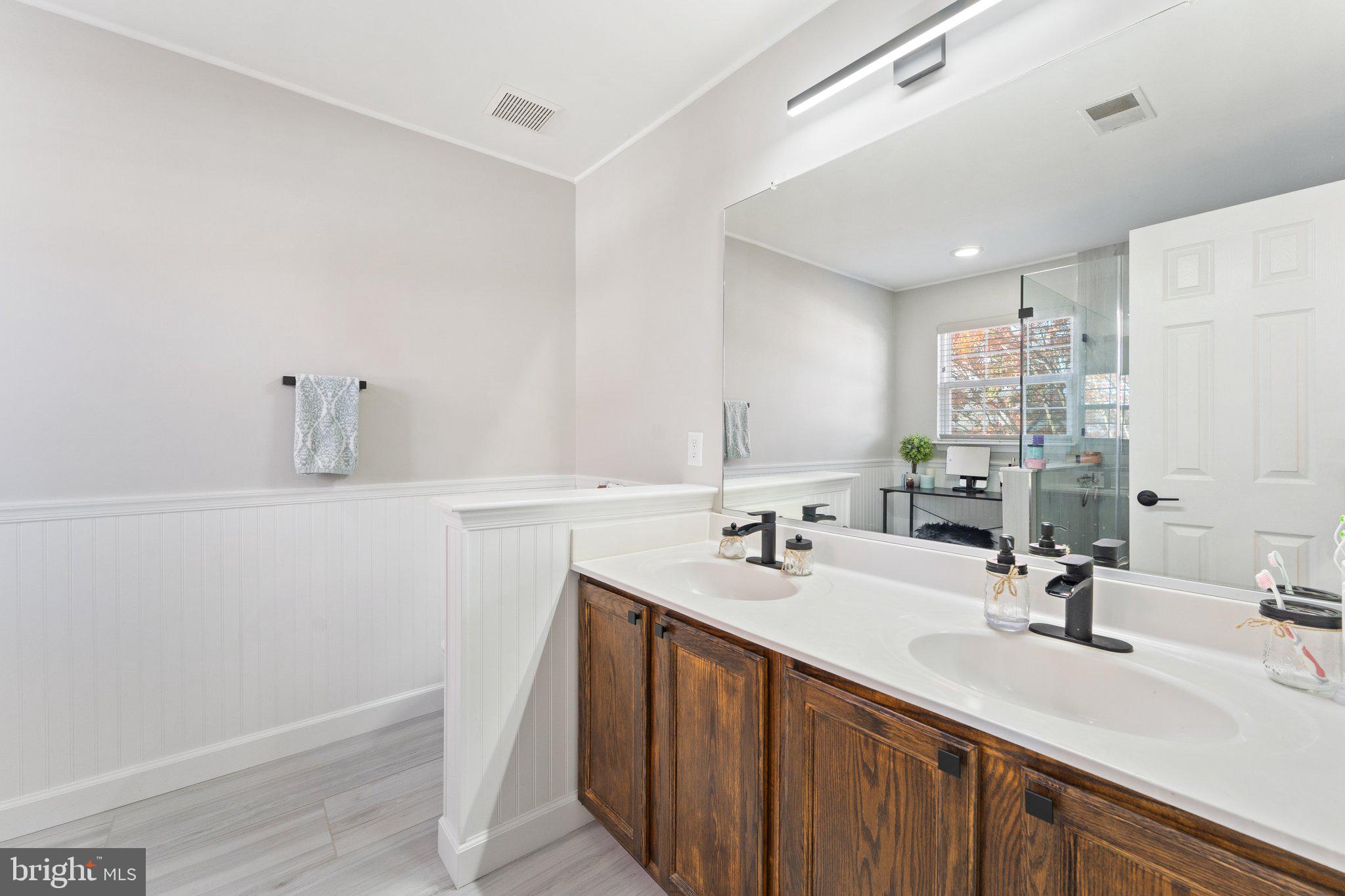 FOXBOROUGH - Residential