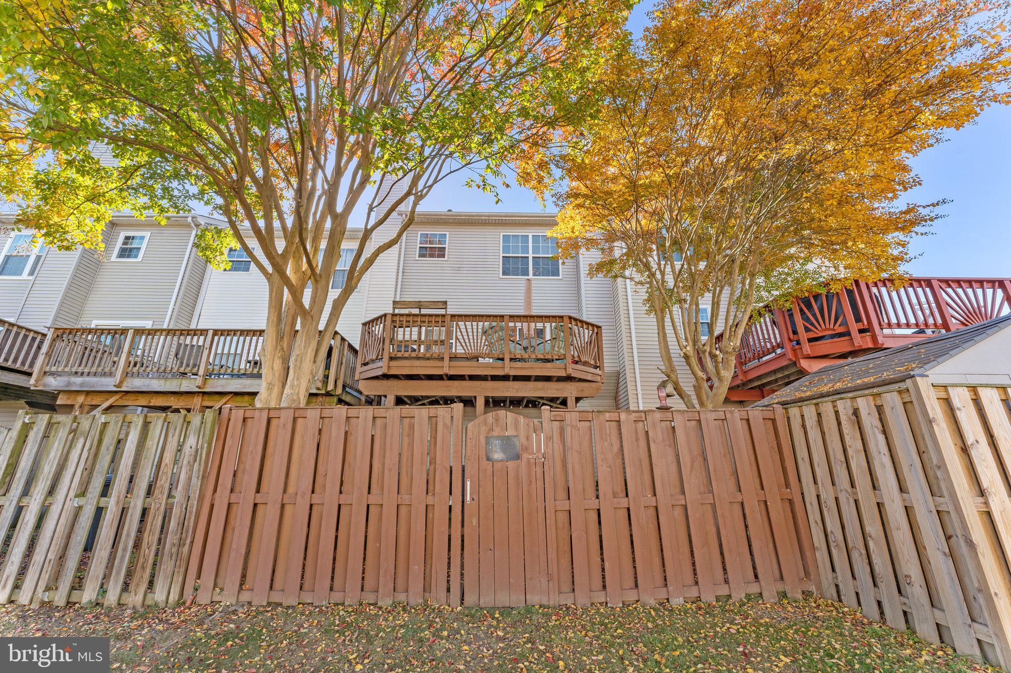 FOXBOROUGH - Residential