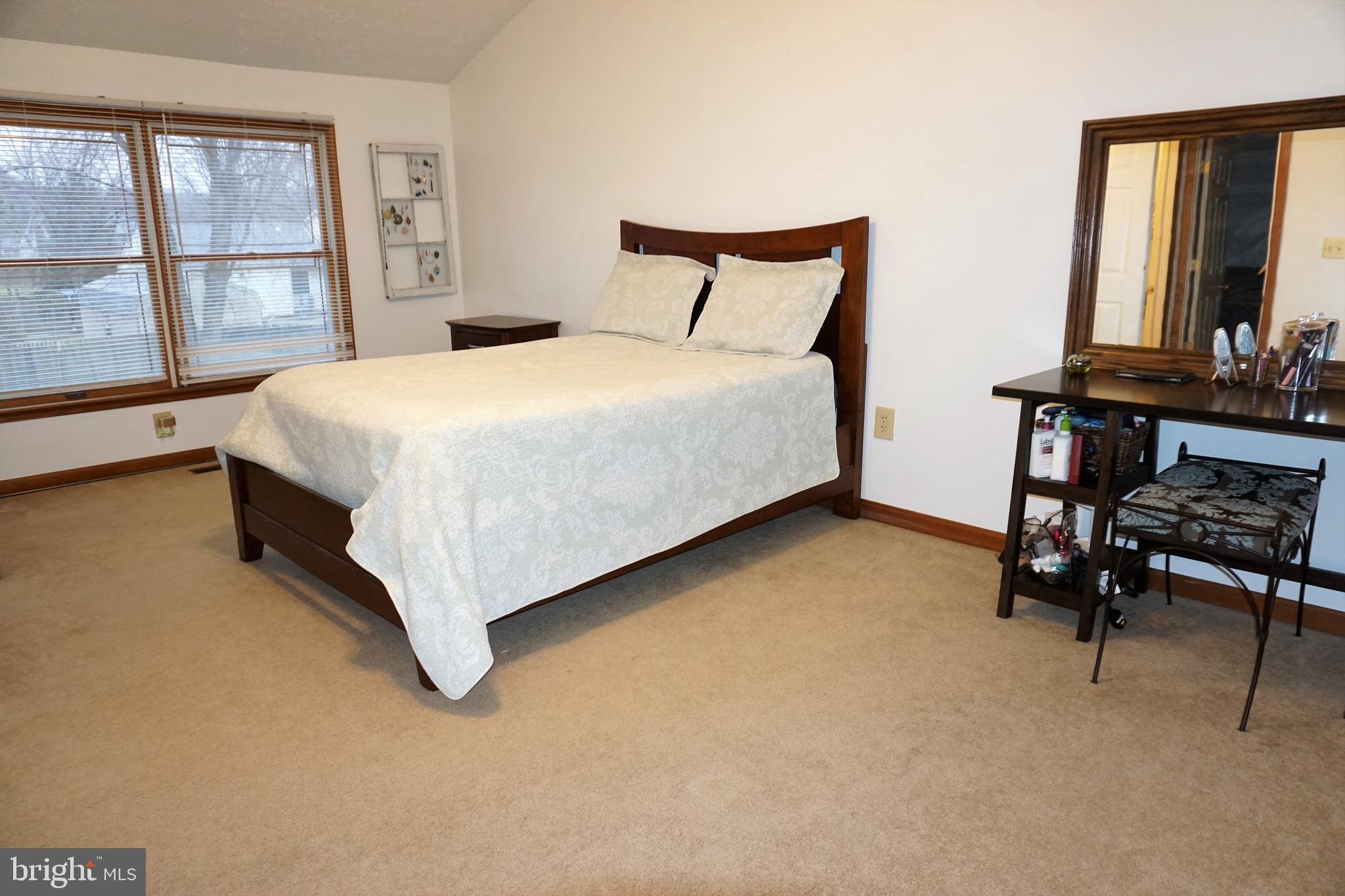 REVELL DOWNS - Residential Lease