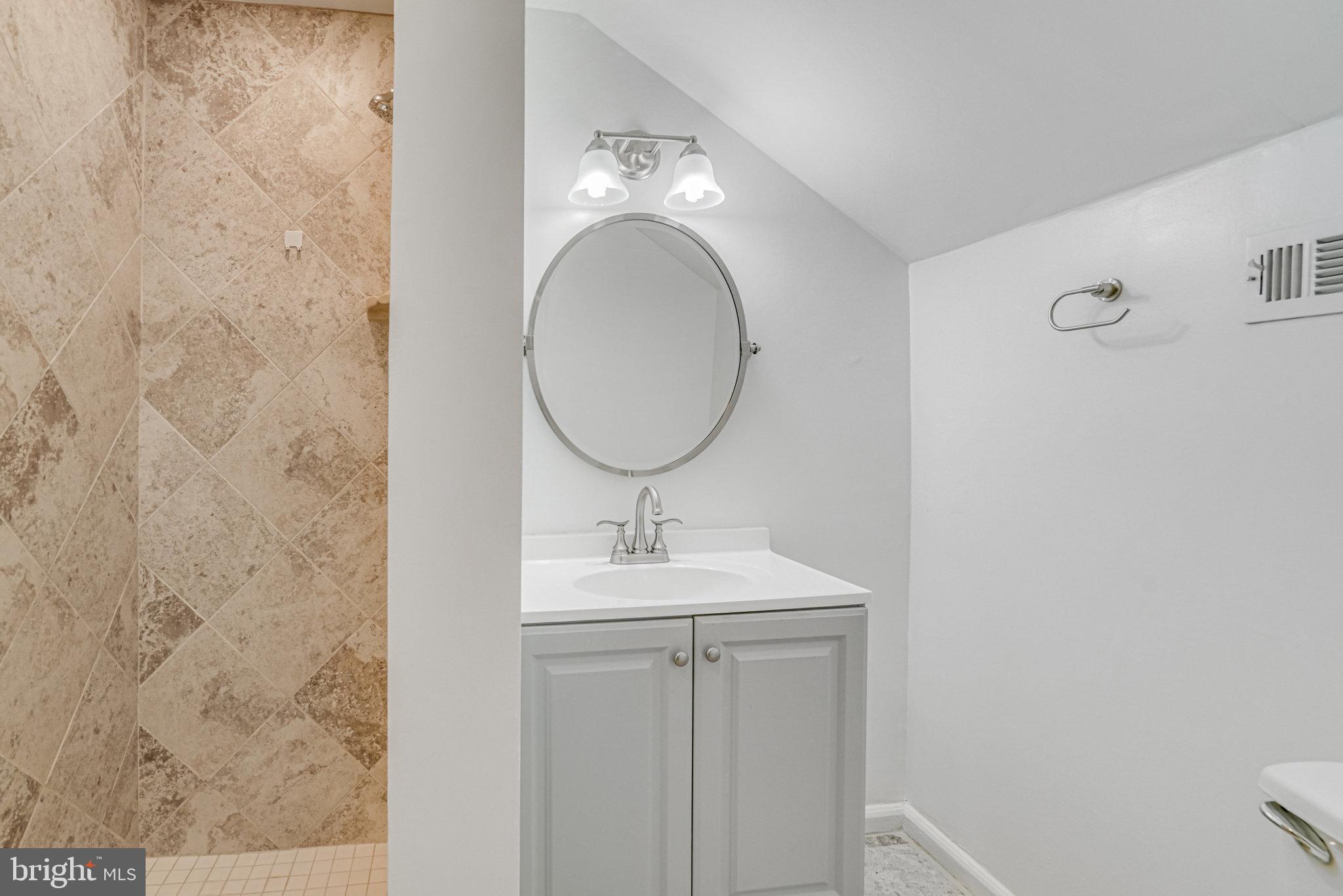 FAIRLINGTON VILLAGES - Residential Lease