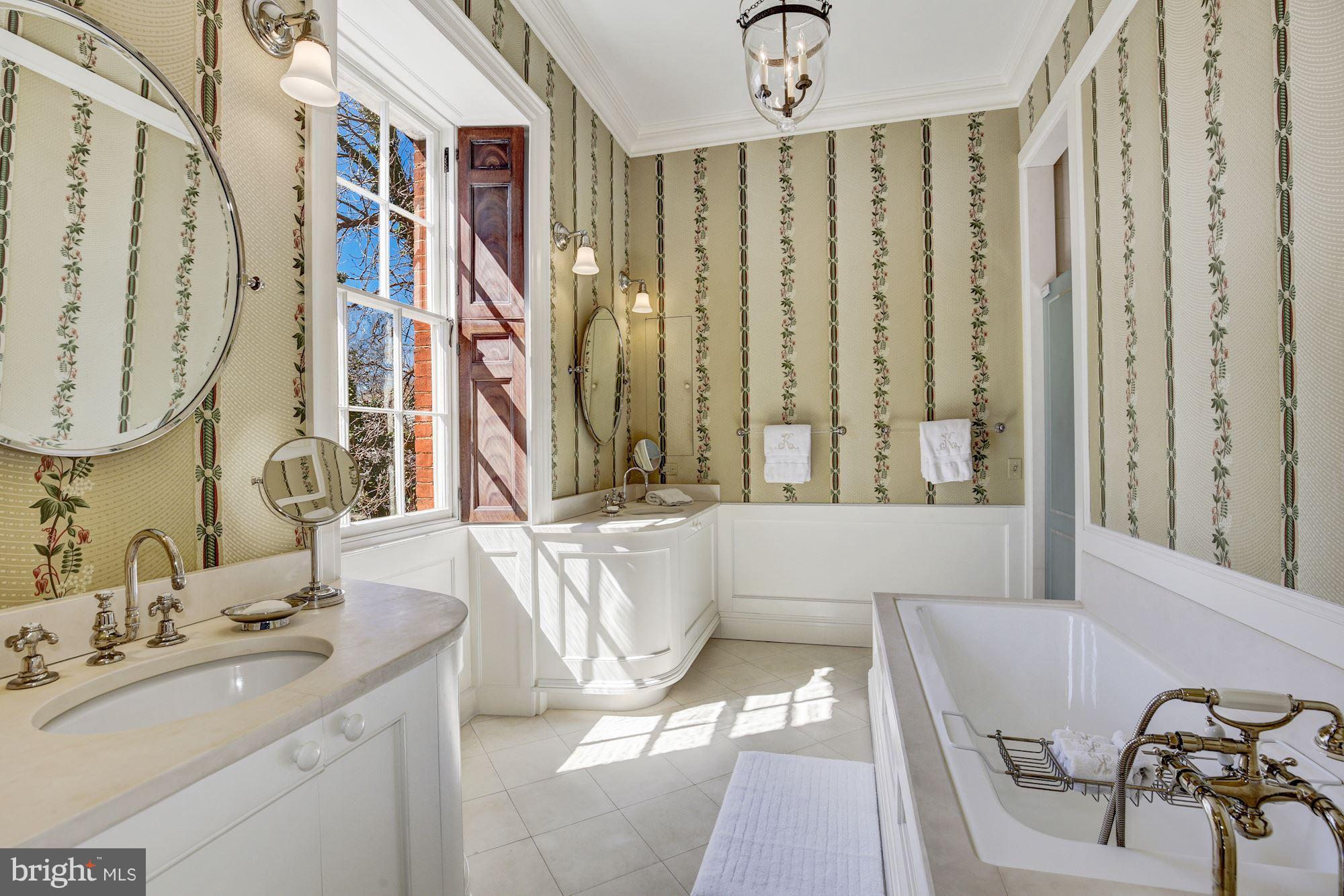 OLD TOWN - Residential