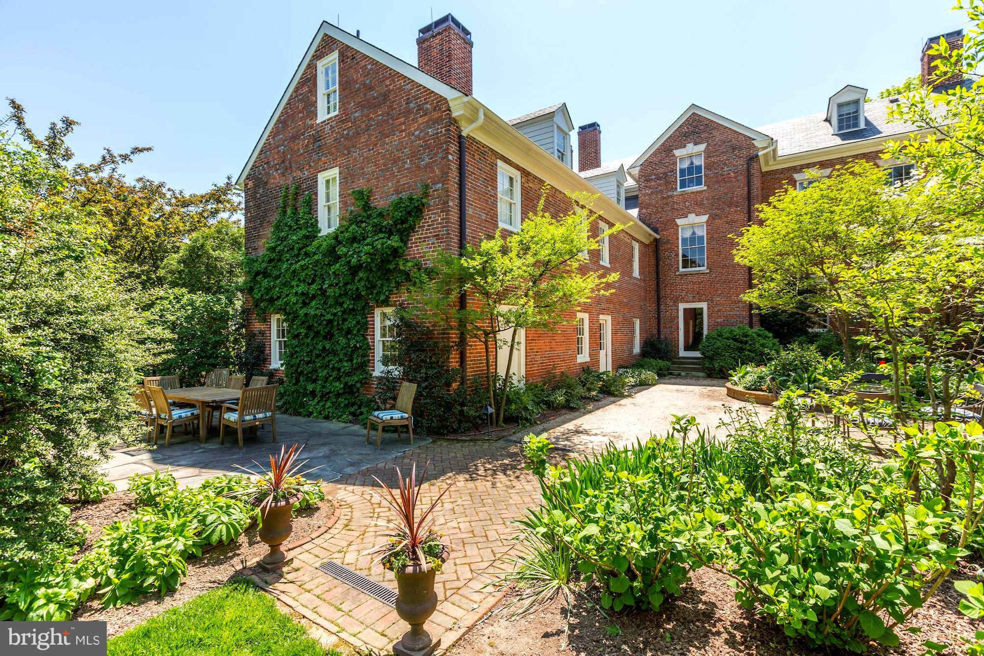 OLD TOWN - Residential