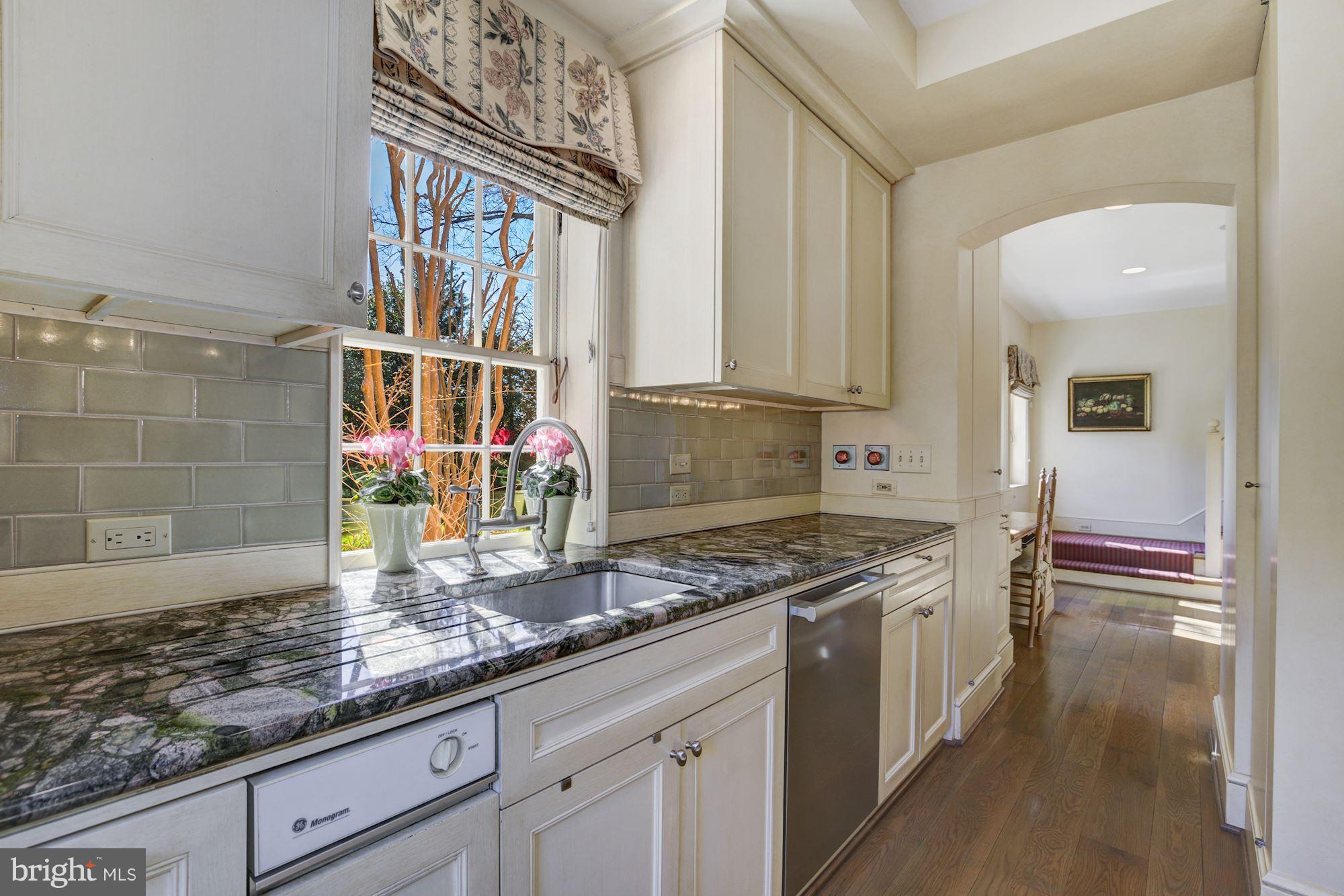 OLD TOWN - Residential