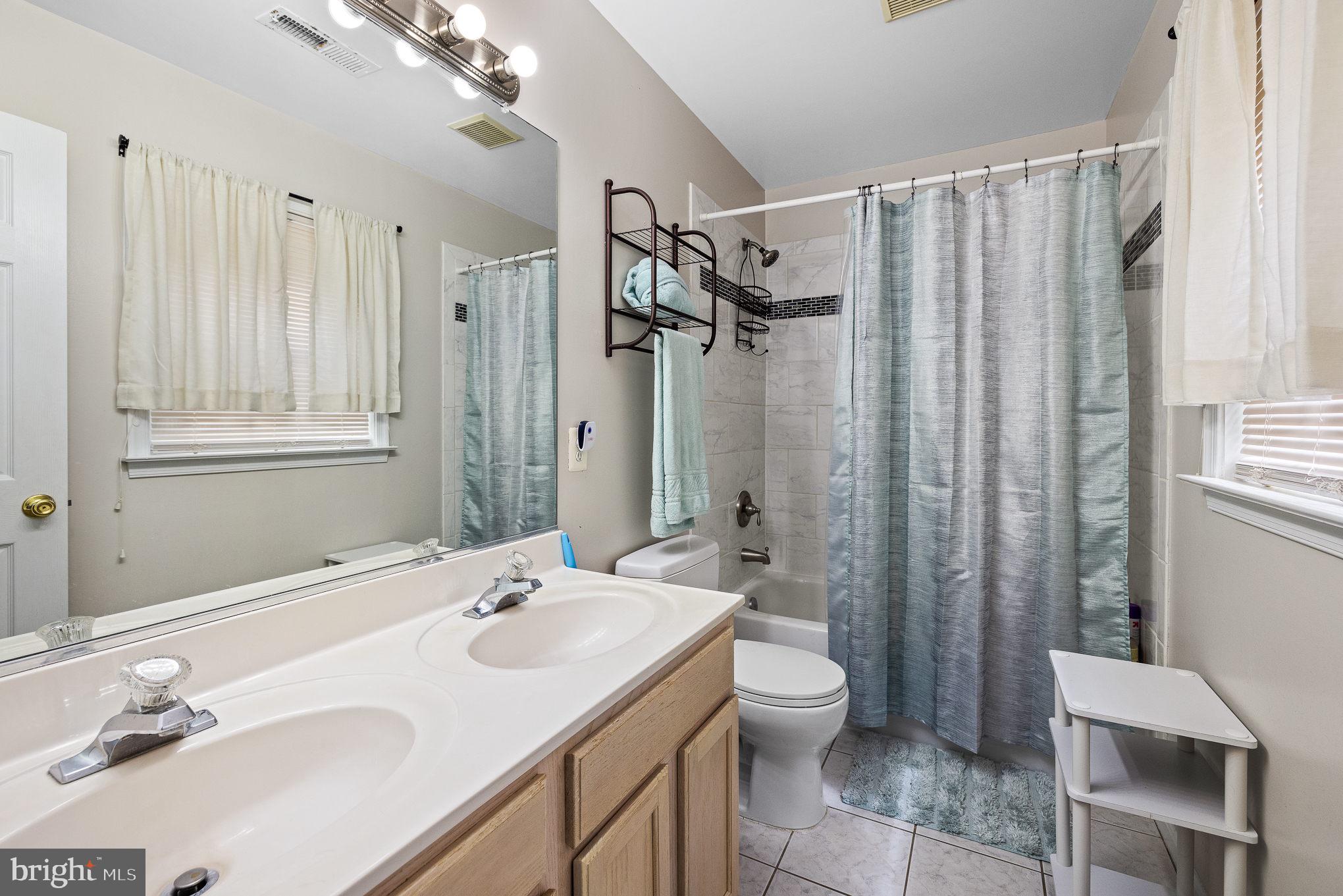 LANCASTER GATE - Residential