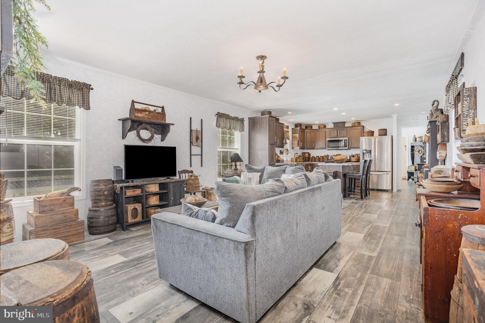 DAUBERTON MANOR - Residential