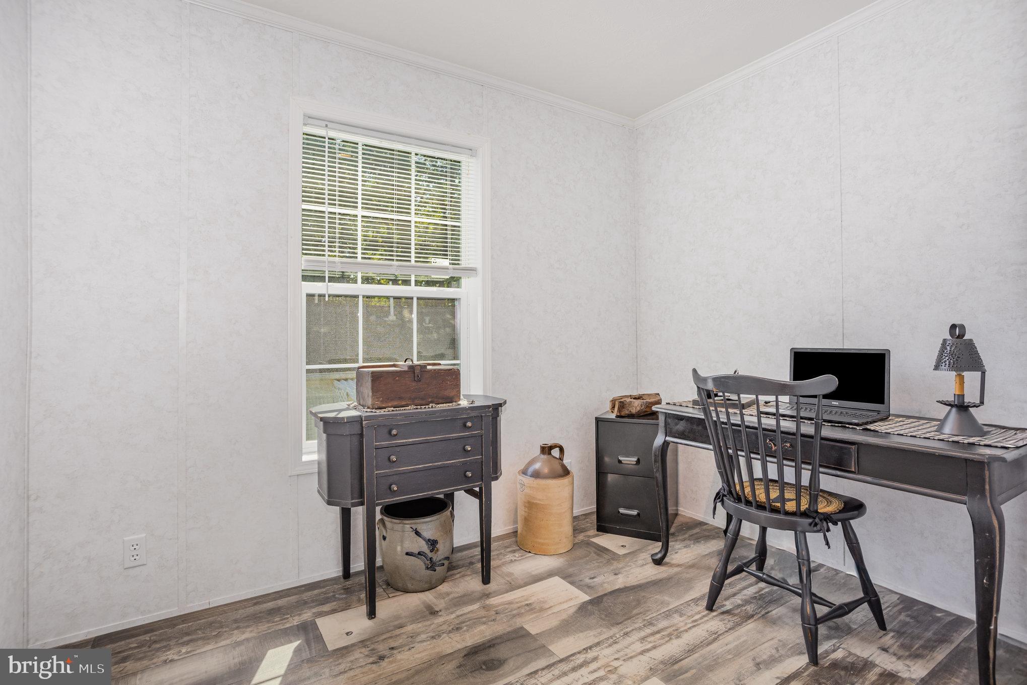 DAUBERTON MANOR - Residential