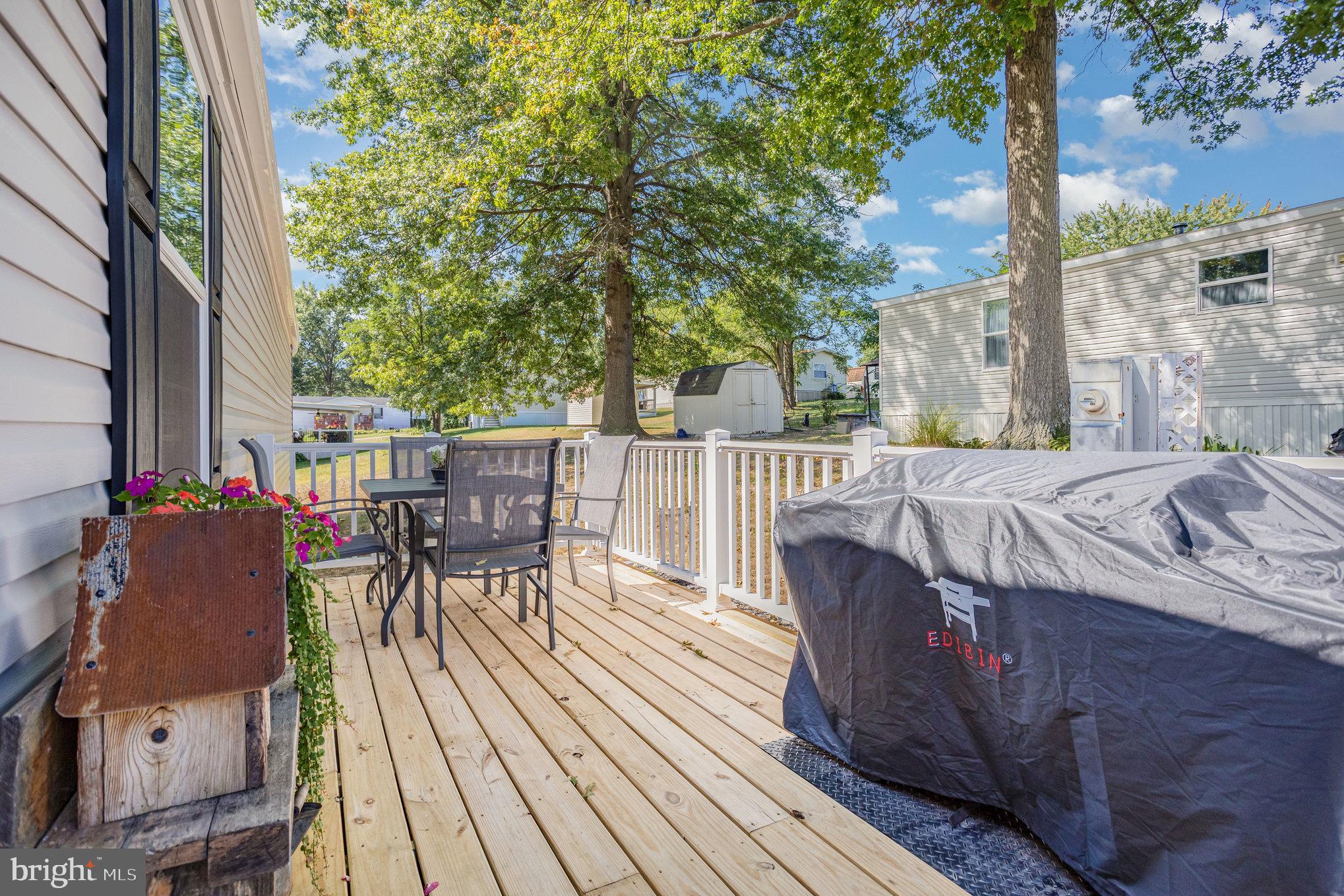 DAUBERTON MANOR - Residential