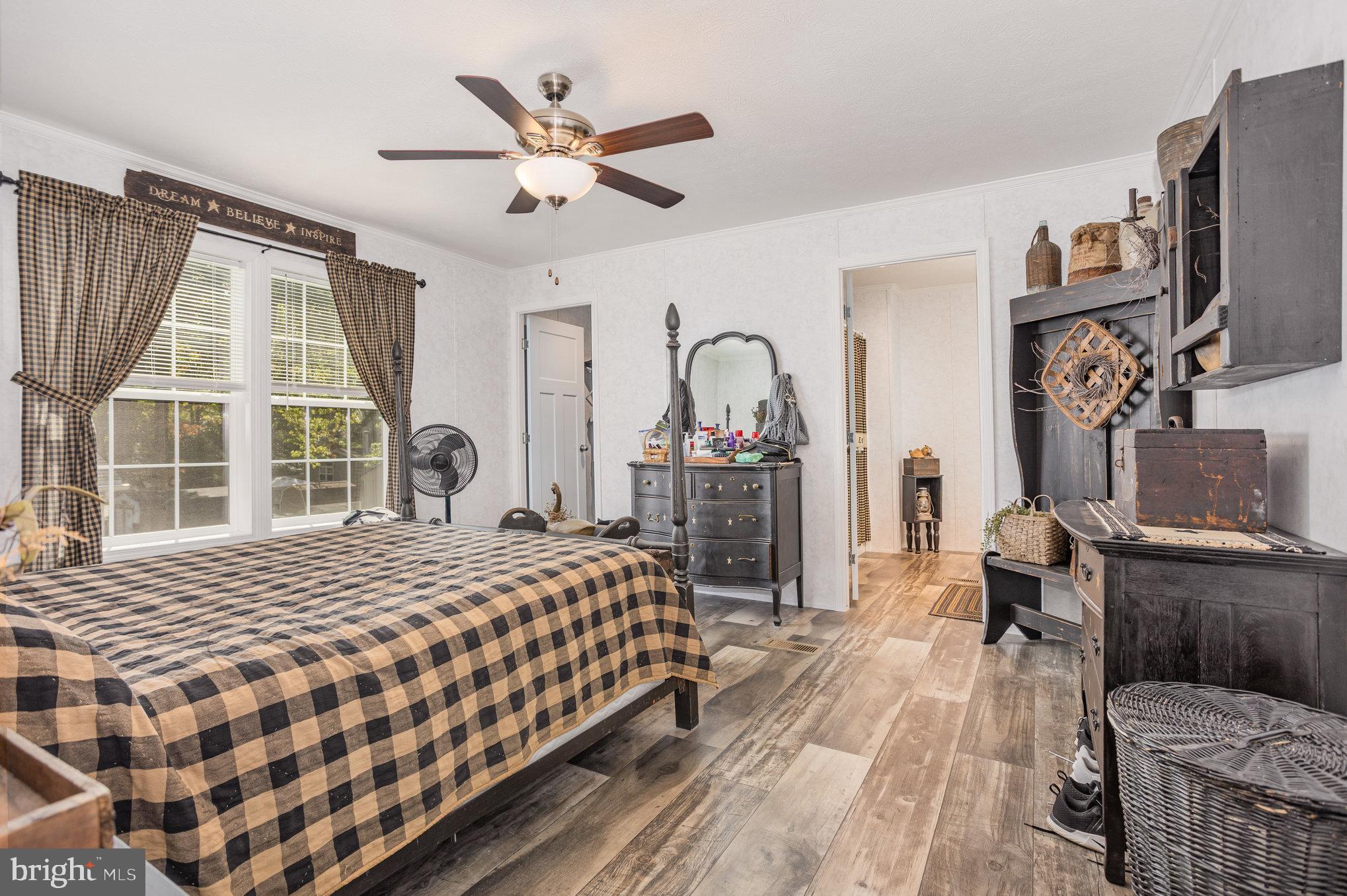 DAUBERTON MANOR - Residential