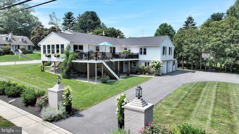 Photo of 402 Spring Drive, MILLERSVILLE, PA 17551 (MLS # PALA2073988)