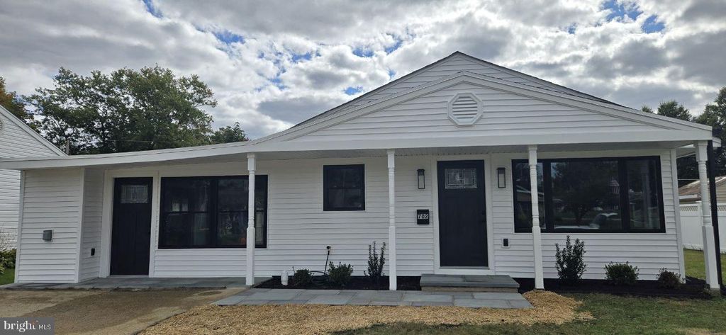 Photo of 702 Beaumont Road, FAIRLESS HILLS, PA 19030 (MLS # PABU2111664)