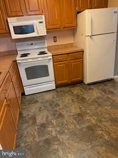 RACQUET CLUB - Residential