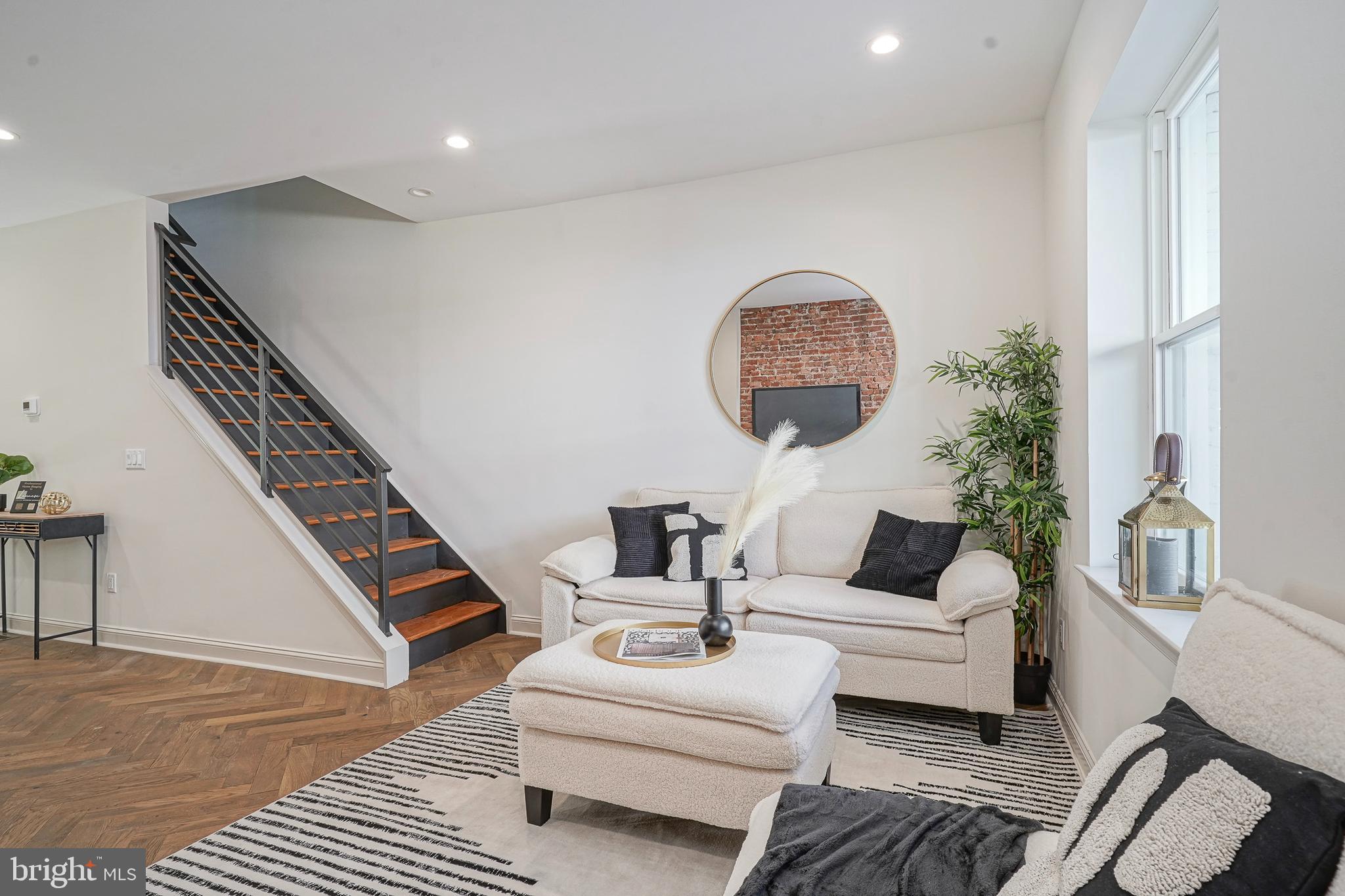 5224 DELANCEY STREET