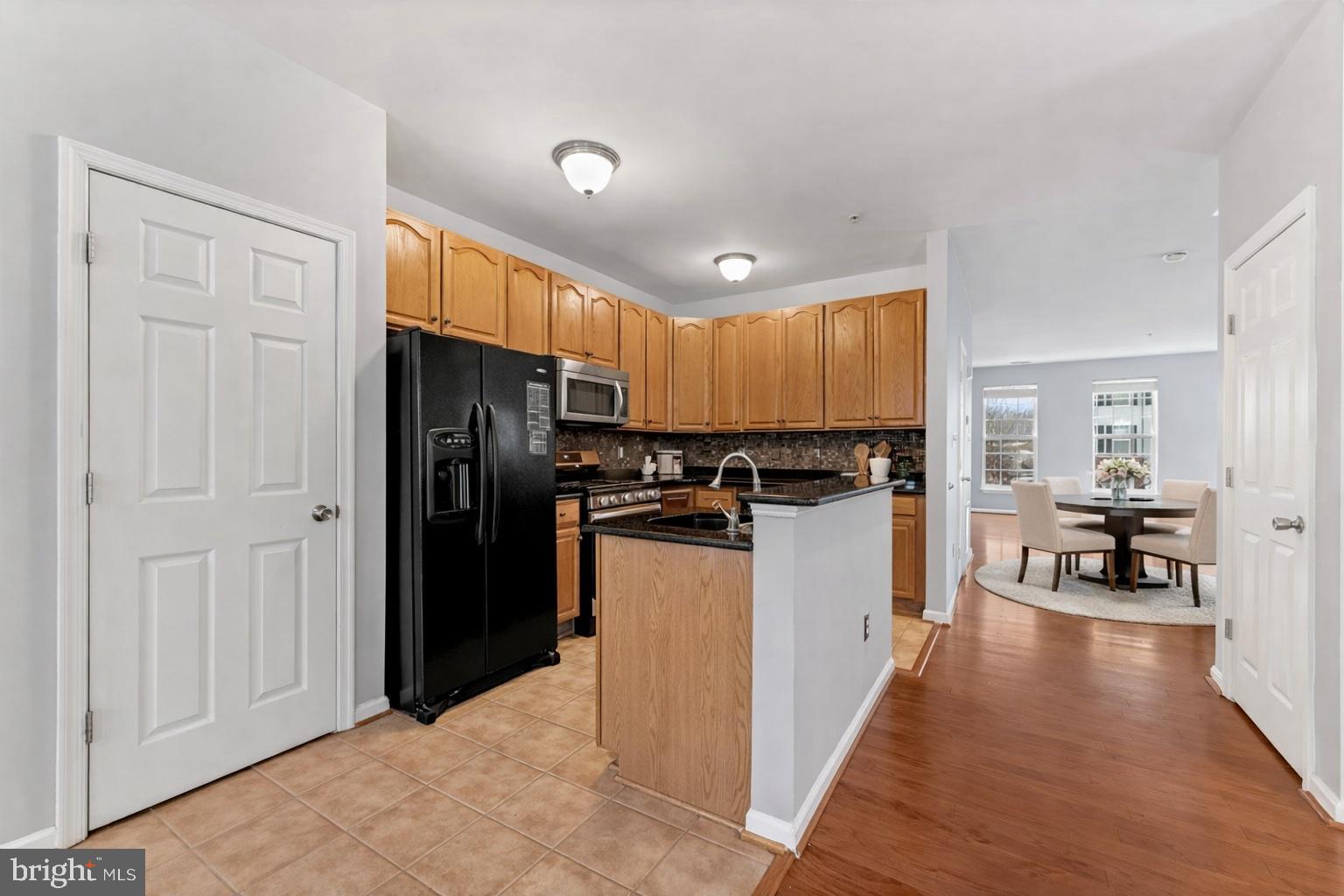 POWELLS RUN VILLAGE COND - Residential