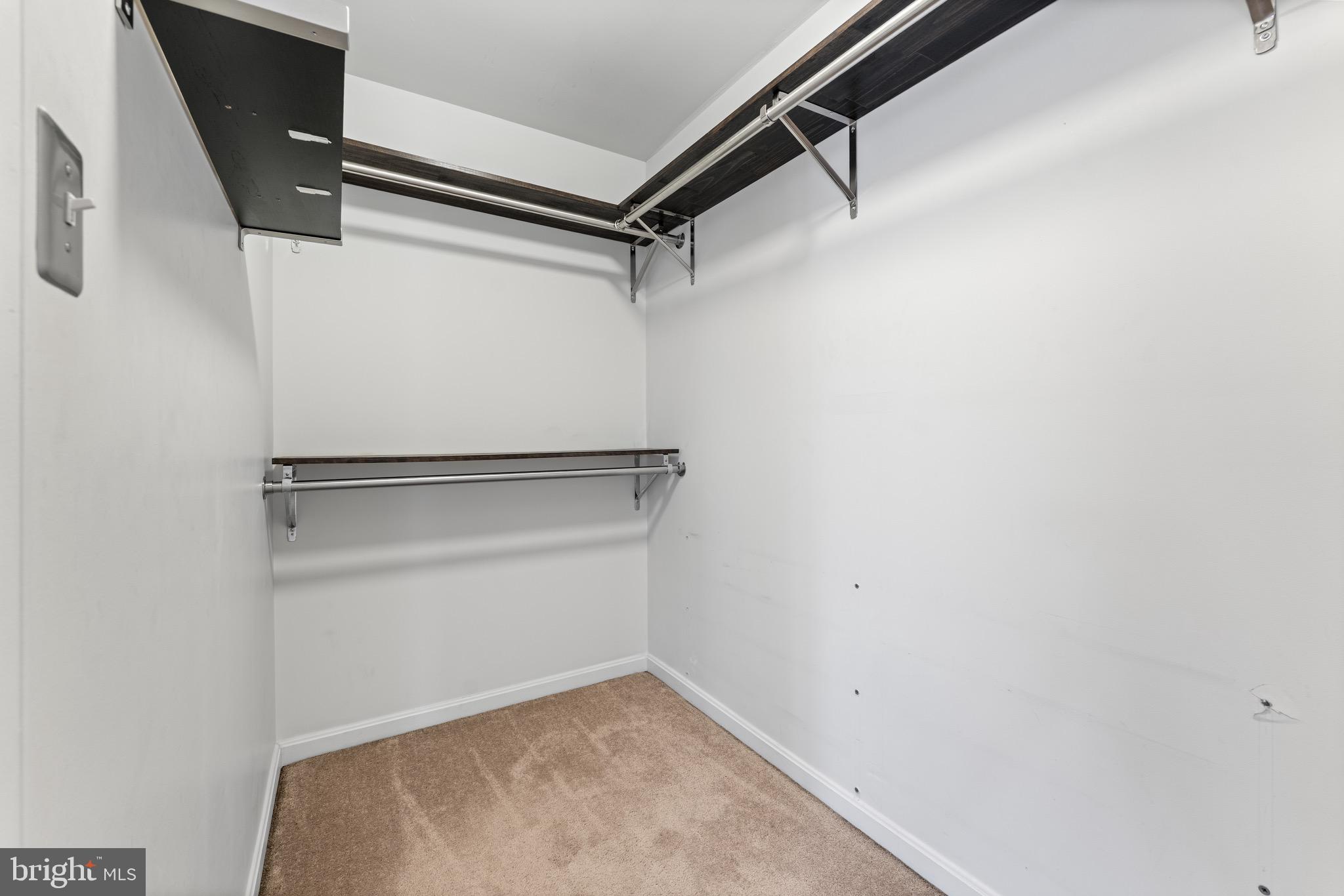 POWELLS RUN VILLAGE COND - Residential