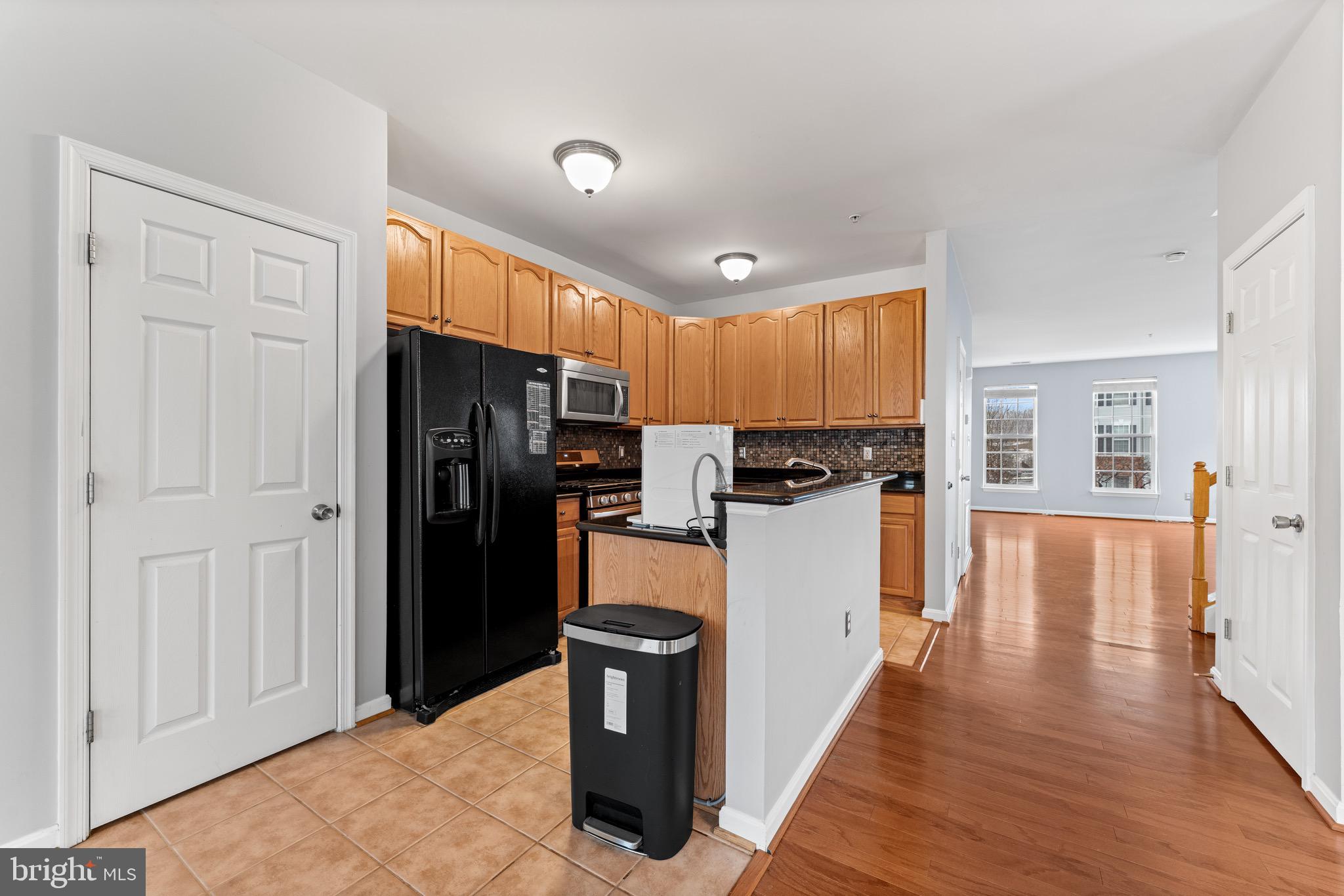 POWELLS RUN VILLAGE COND - Residential