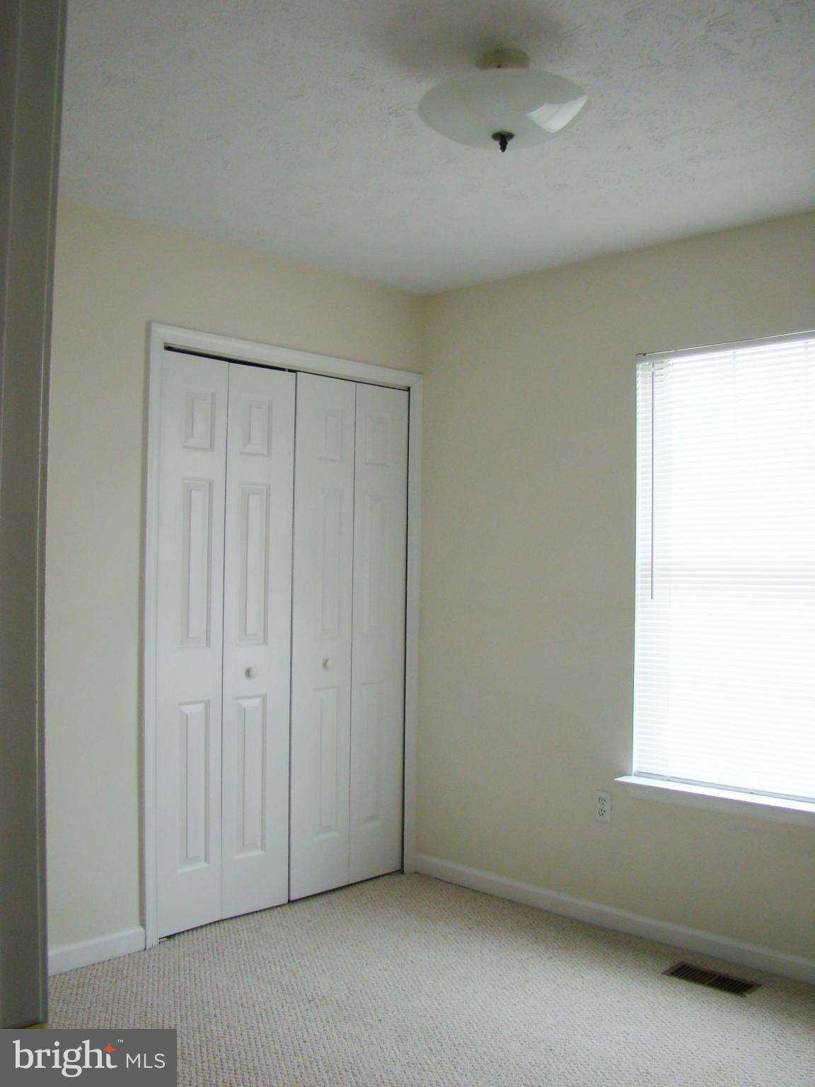 VISTA WOODS - Residential Lease