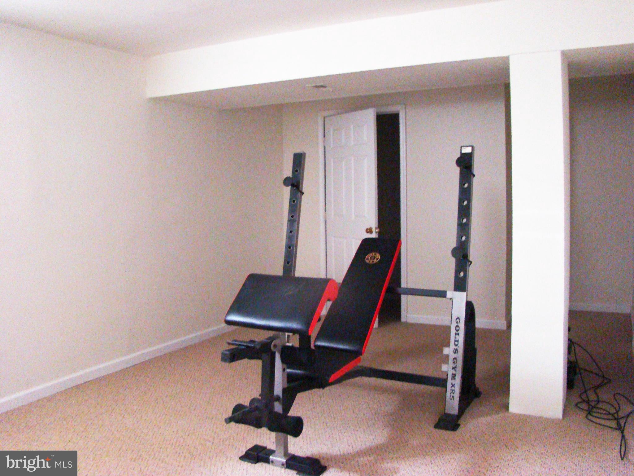 VISTA WOODS - Residential Lease