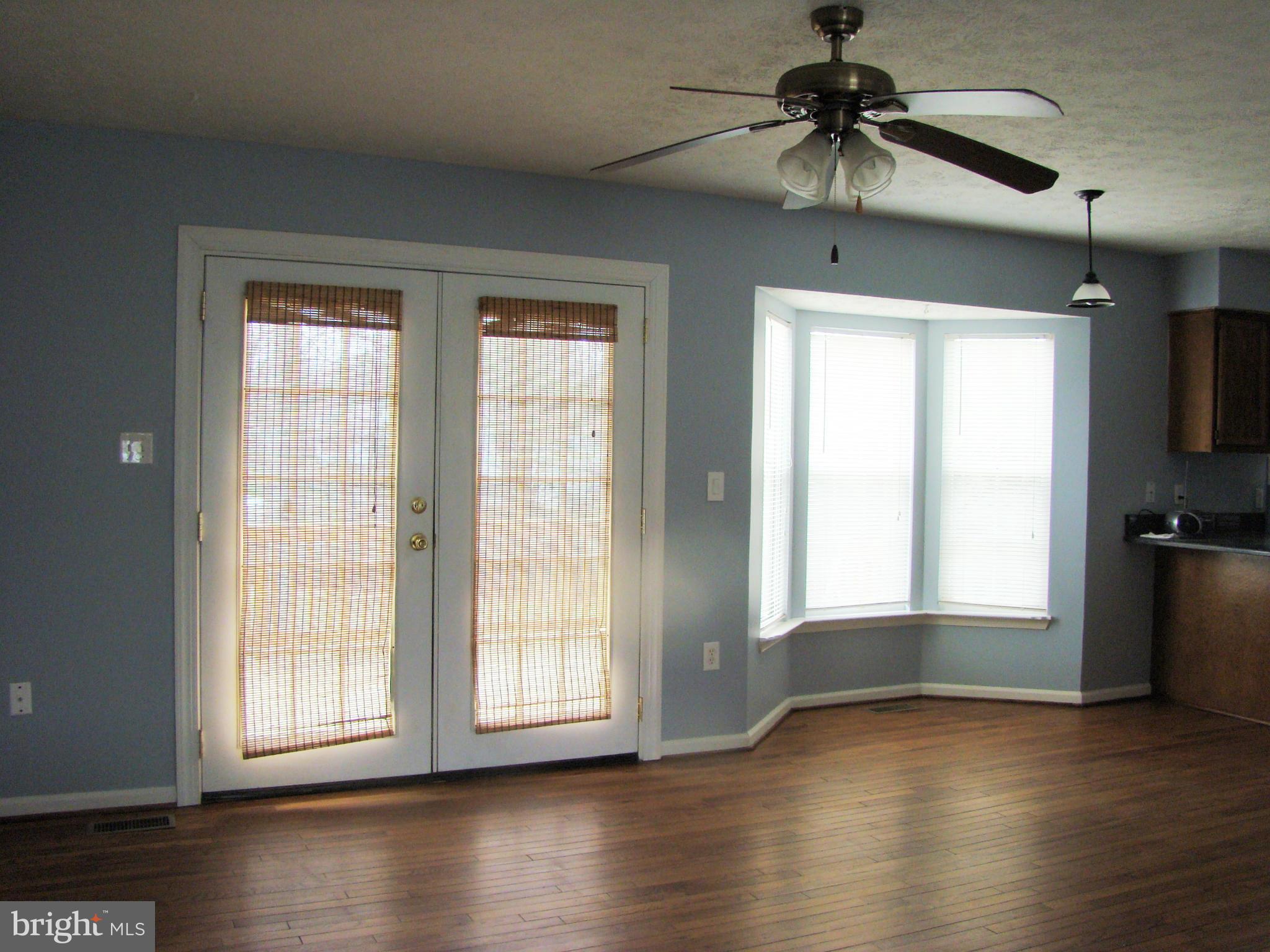 VISTA WOODS - Residential Lease