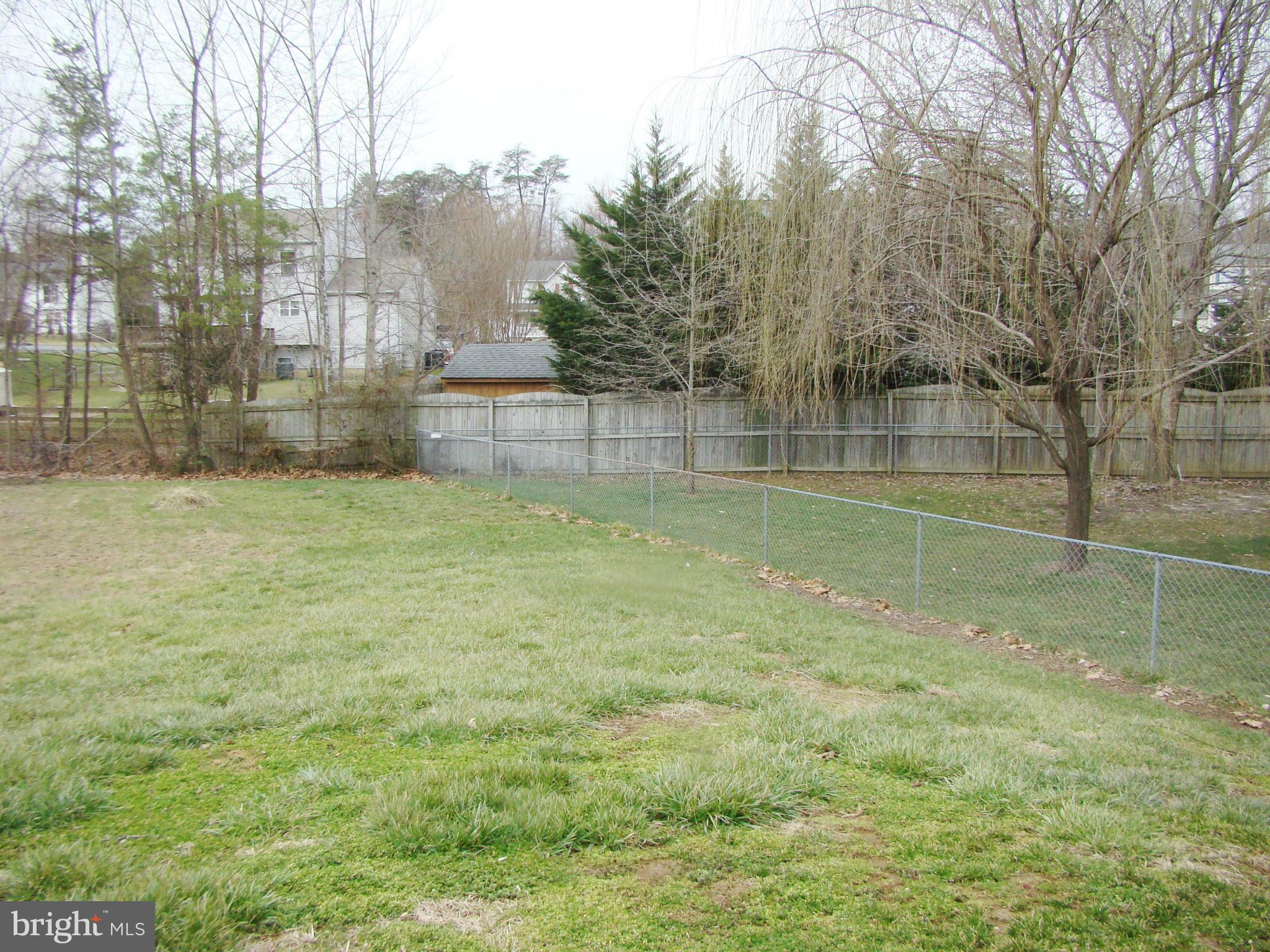 VISTA WOODS - Residential Lease