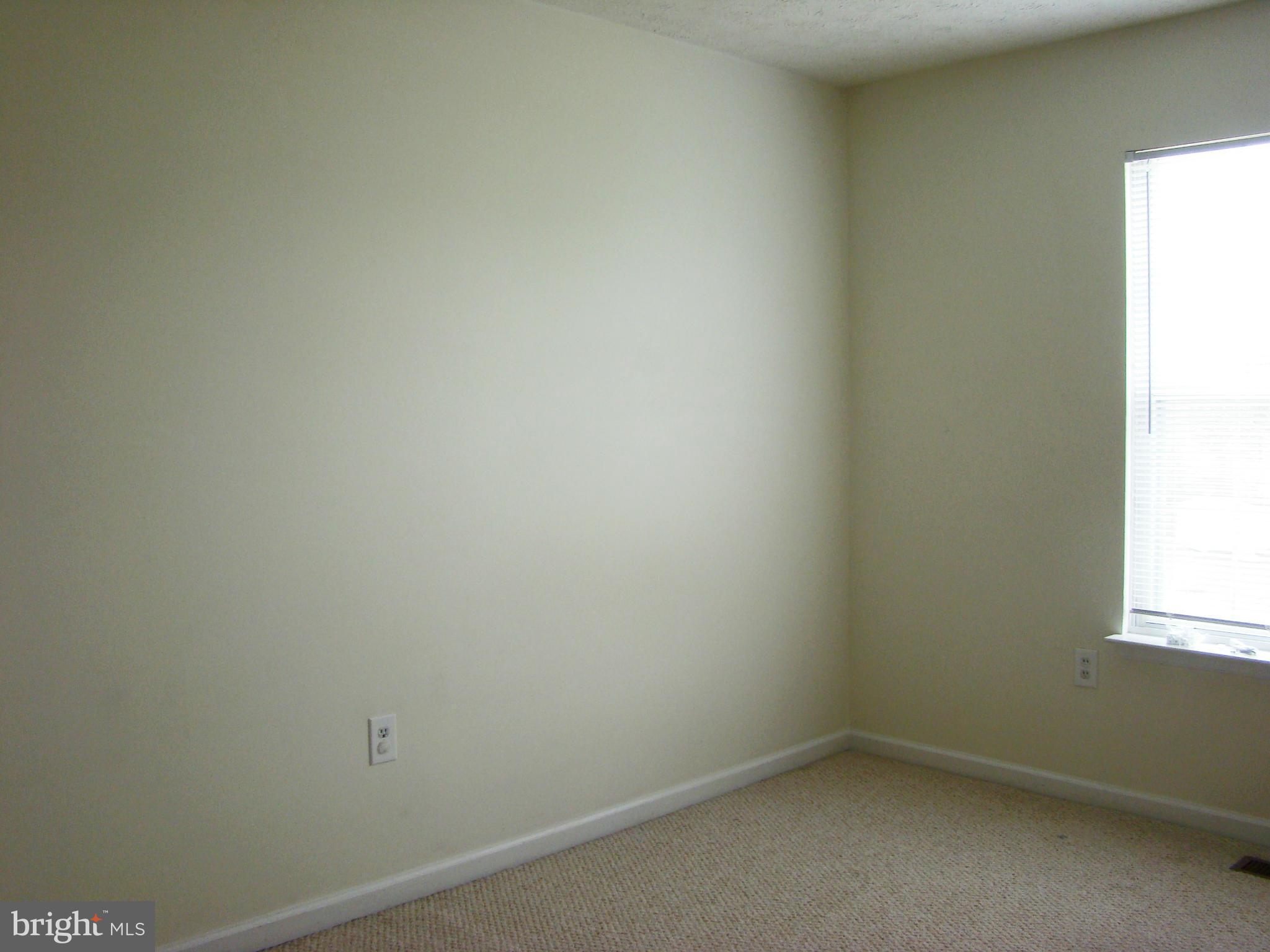 VISTA WOODS - Residential Lease