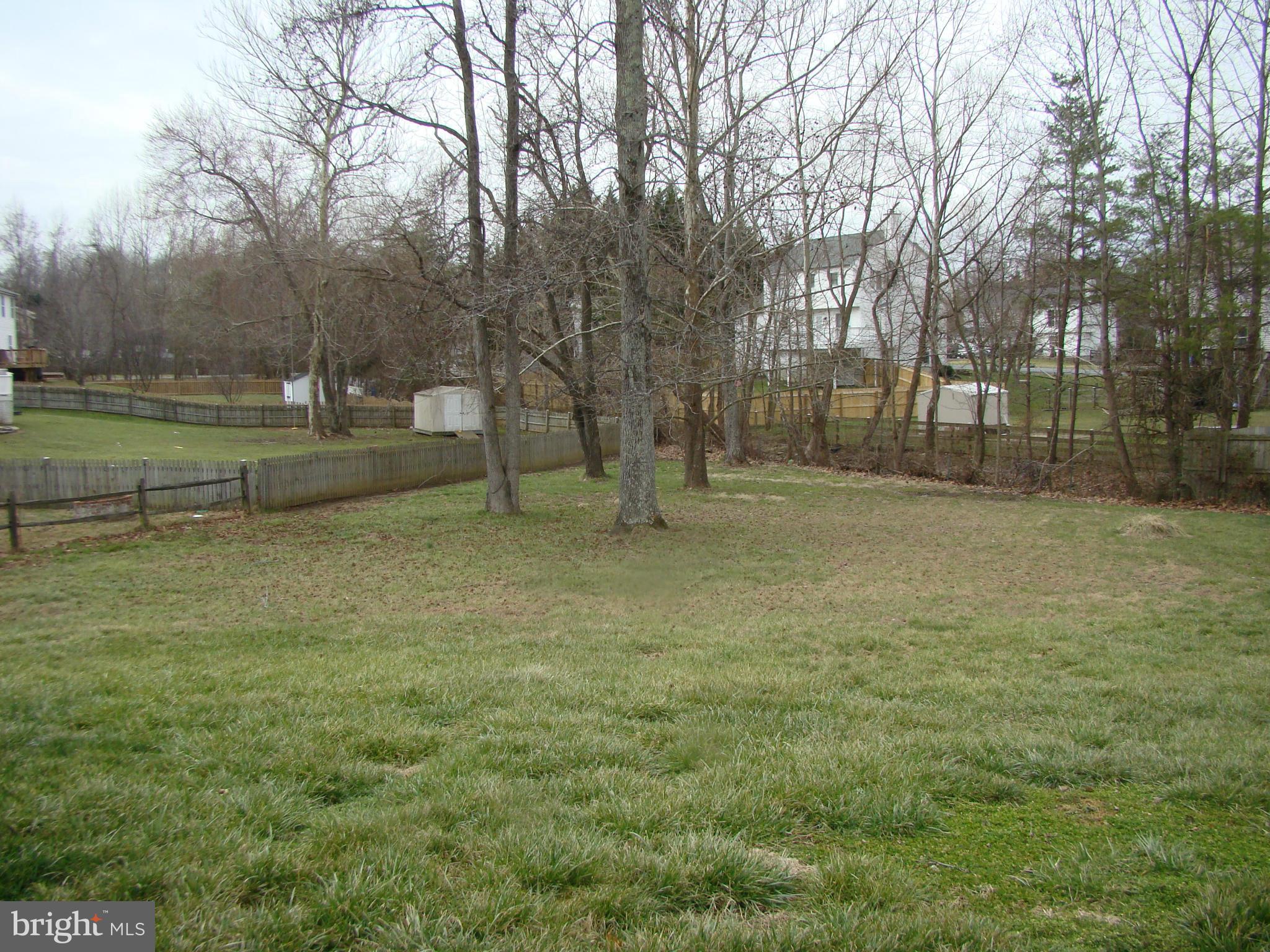 VISTA WOODS - Residential Lease