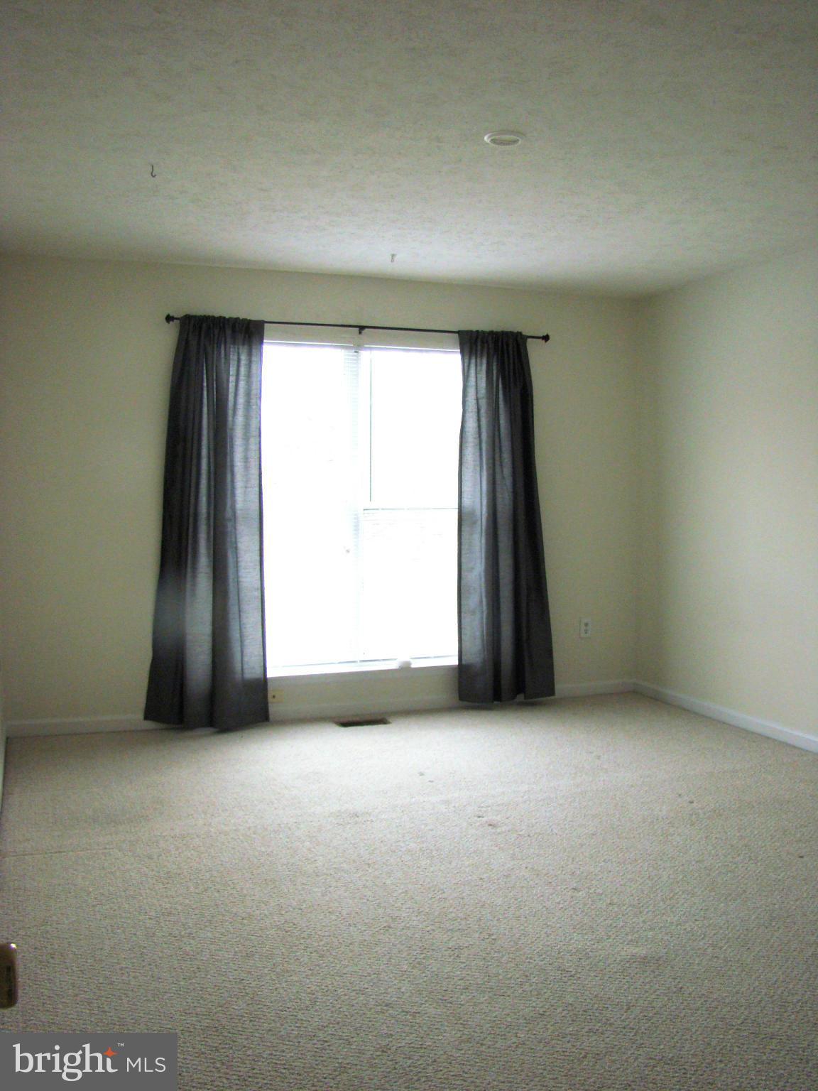 VISTA WOODS - Residential Lease