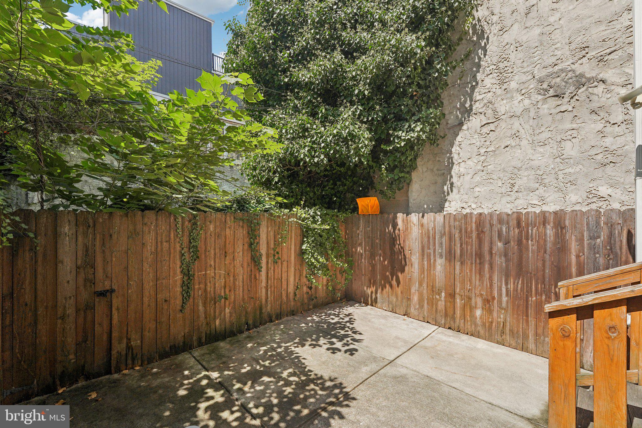 POINT BREEZE - Residential