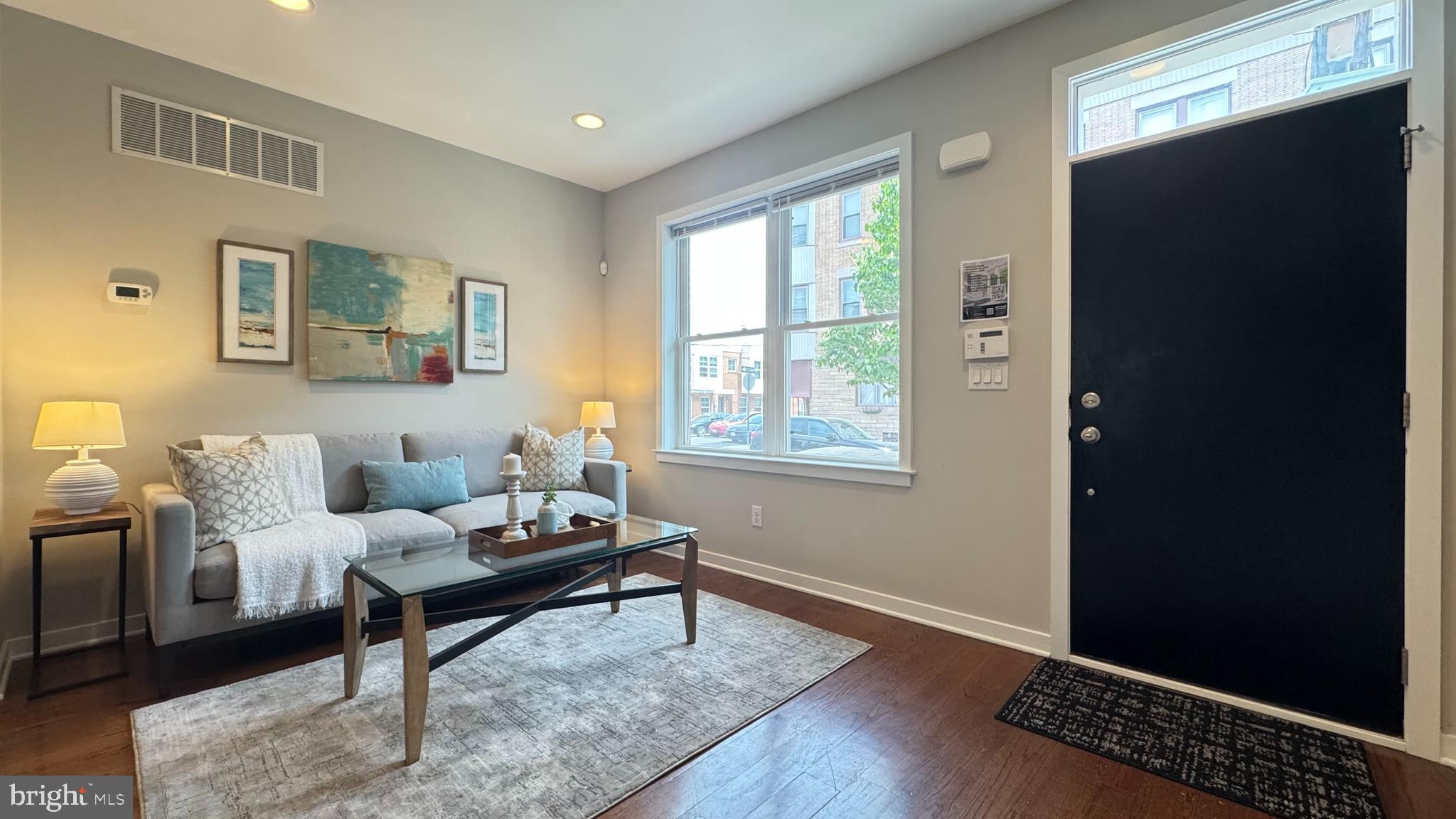 POINT BREEZE - Residential