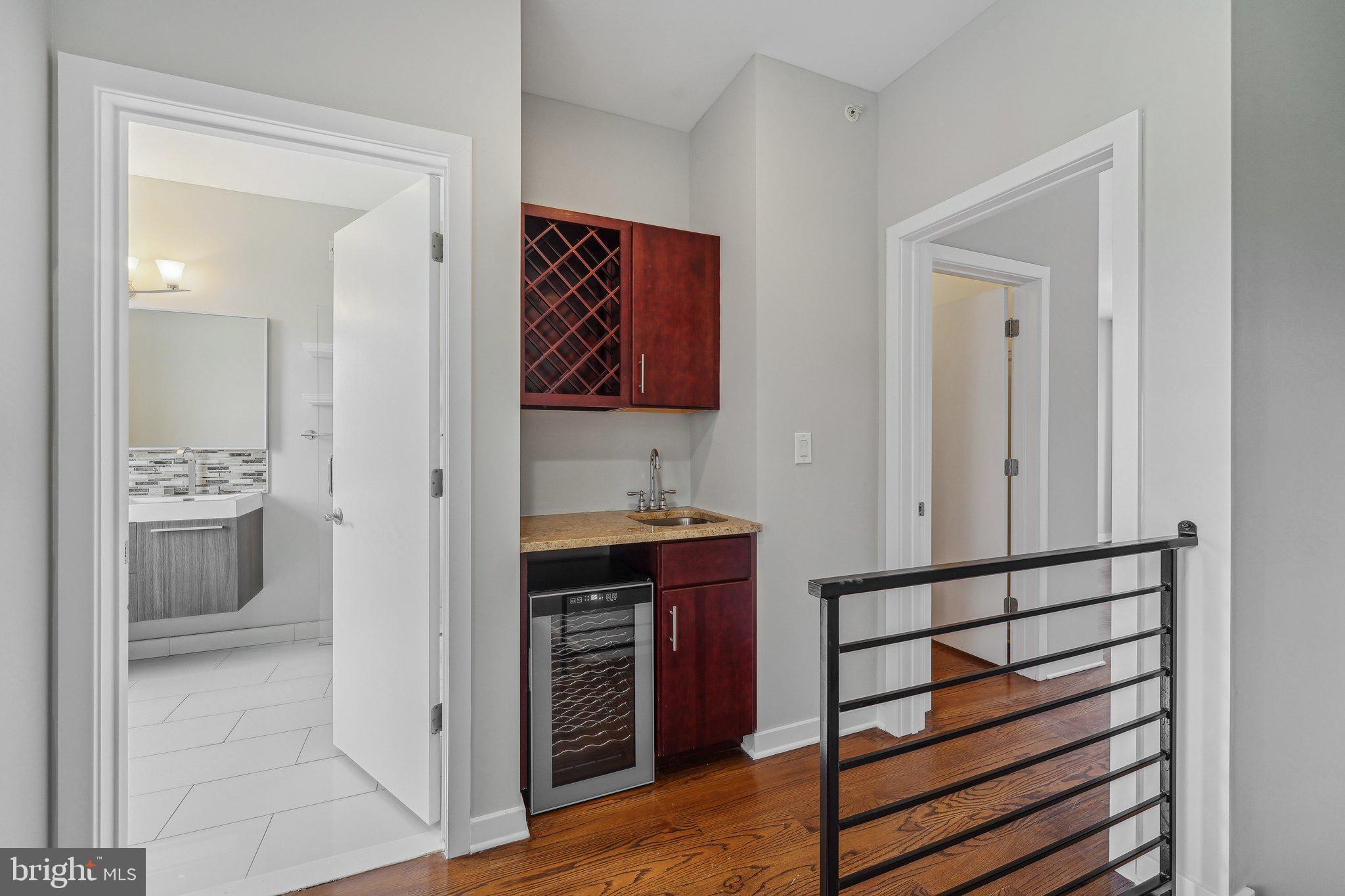 POINT BREEZE - Residential