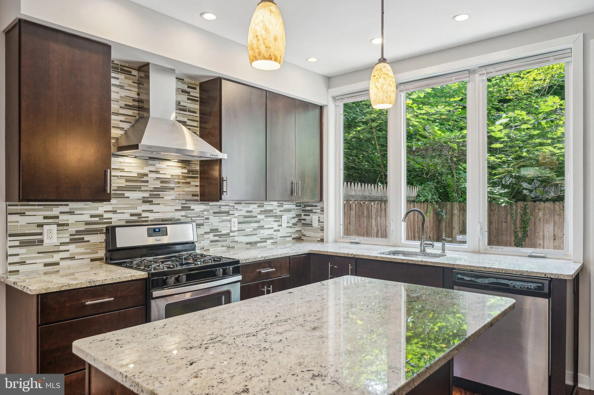 Philadelphia, Pennsylvania 19146, United States, 4 Bedrooms Bedrooms, ,3 BathroomsBathrooms,Residential,Active,48109