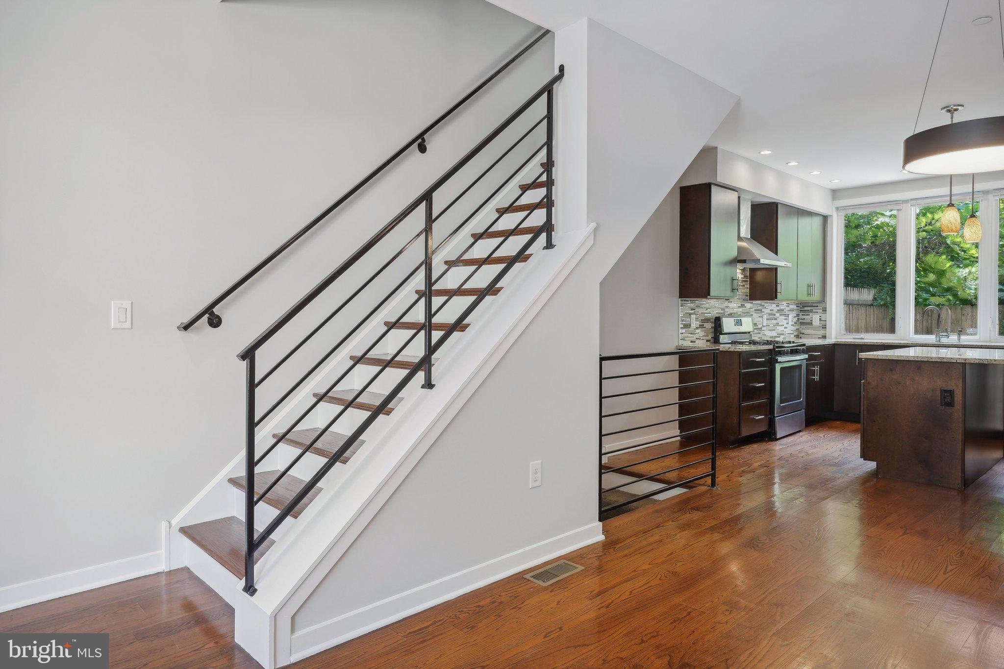 POINT BREEZE - Residential
