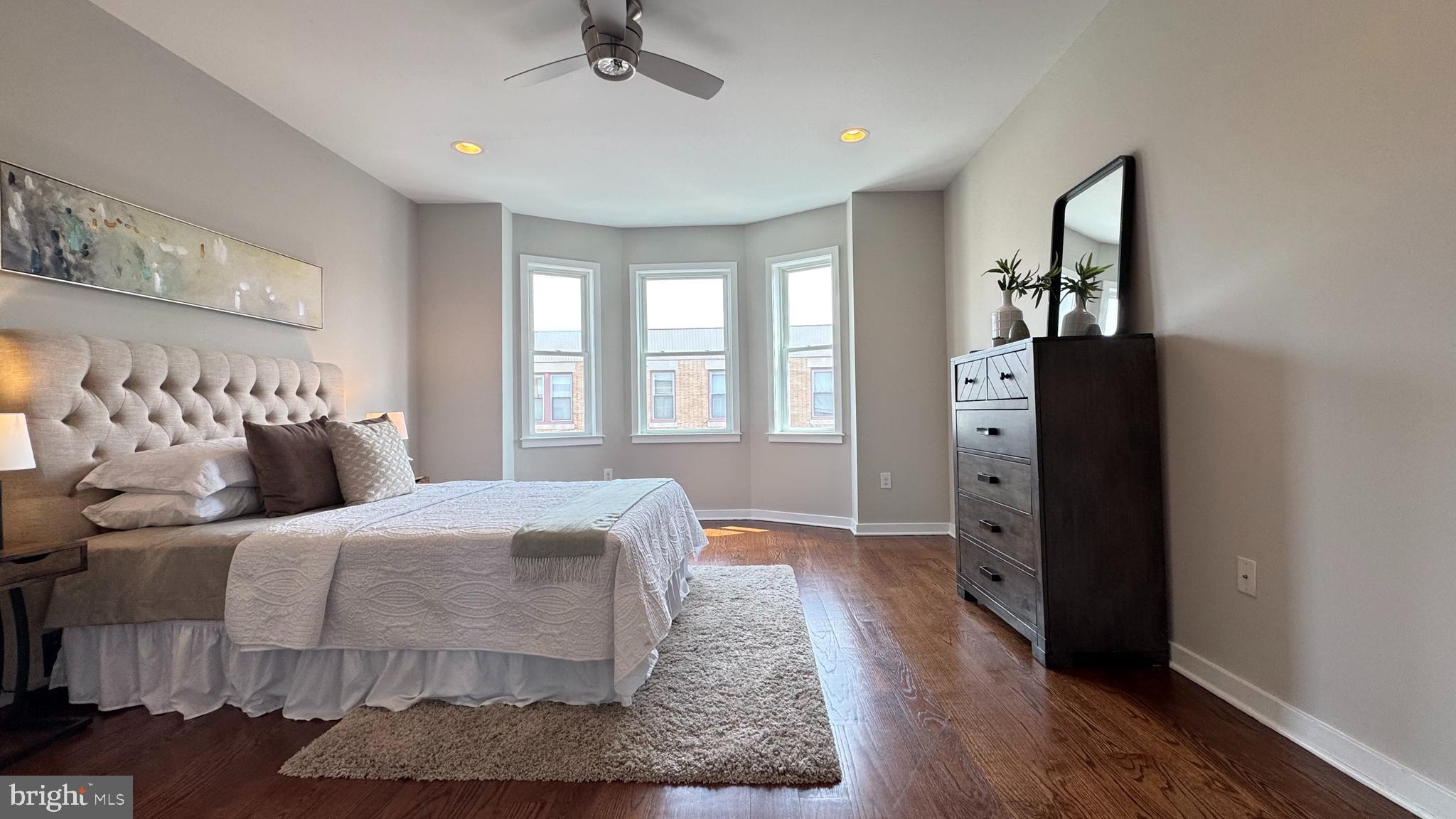 POINT BREEZE - Residential