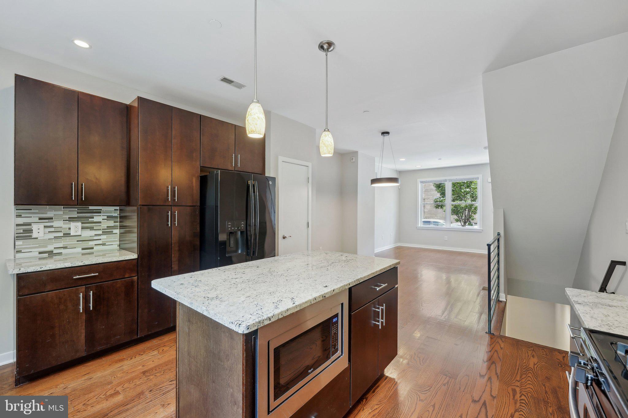 POINT BREEZE - Residential