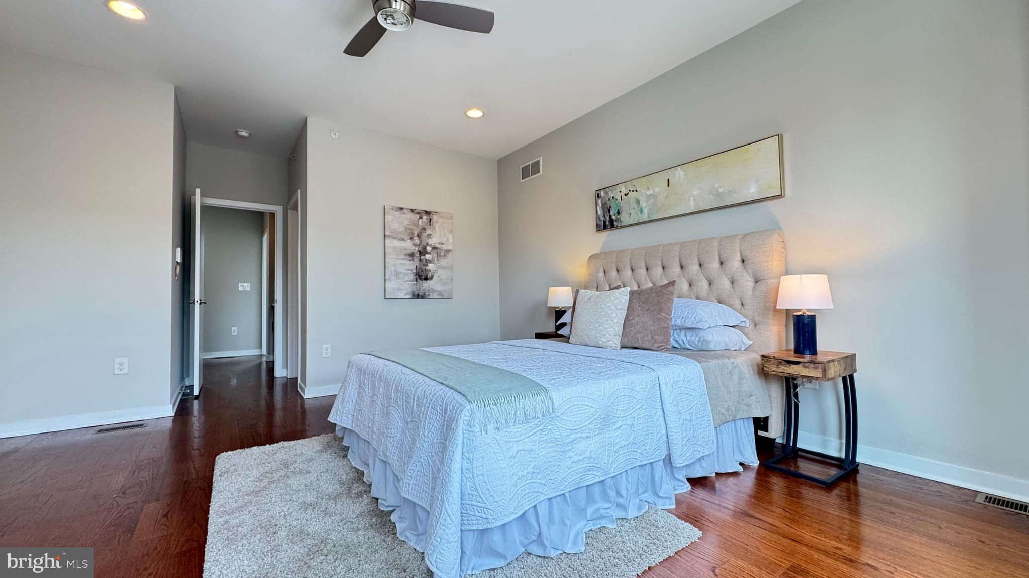 POINT BREEZE - Residential