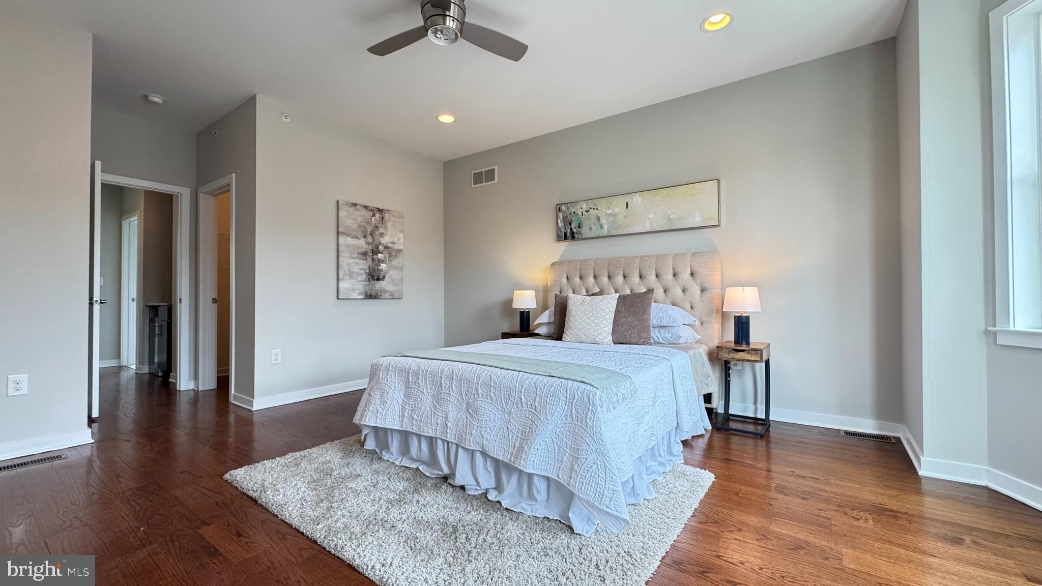 POINT BREEZE - Residential