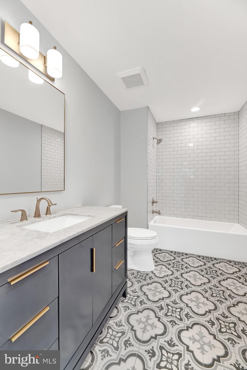 MILLERS ISLAND - Residential