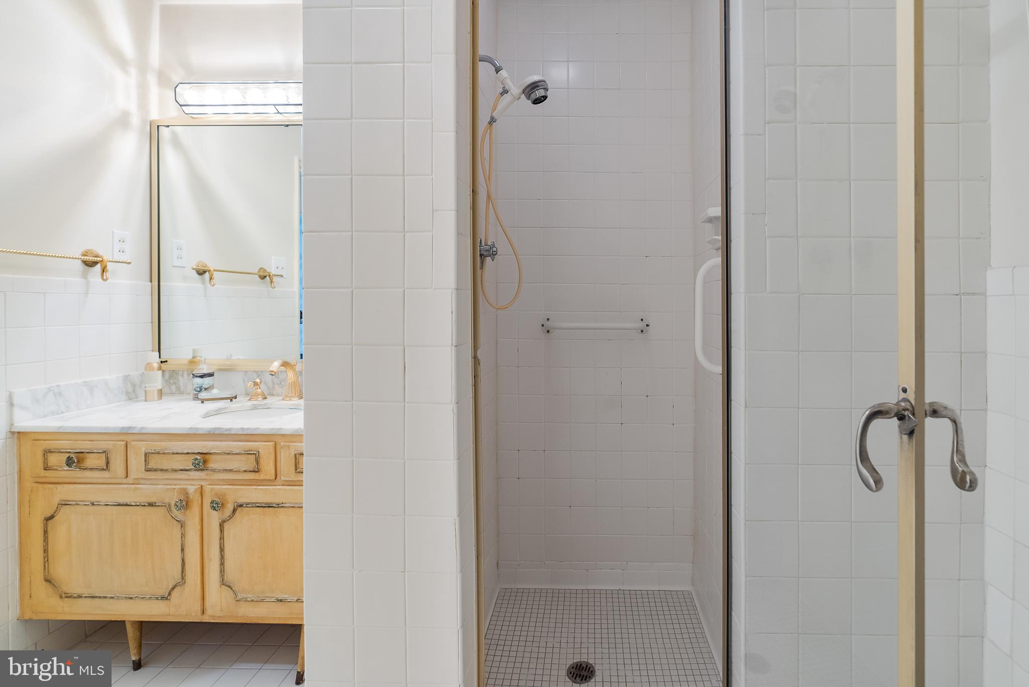 PIKESVILLE - Residential