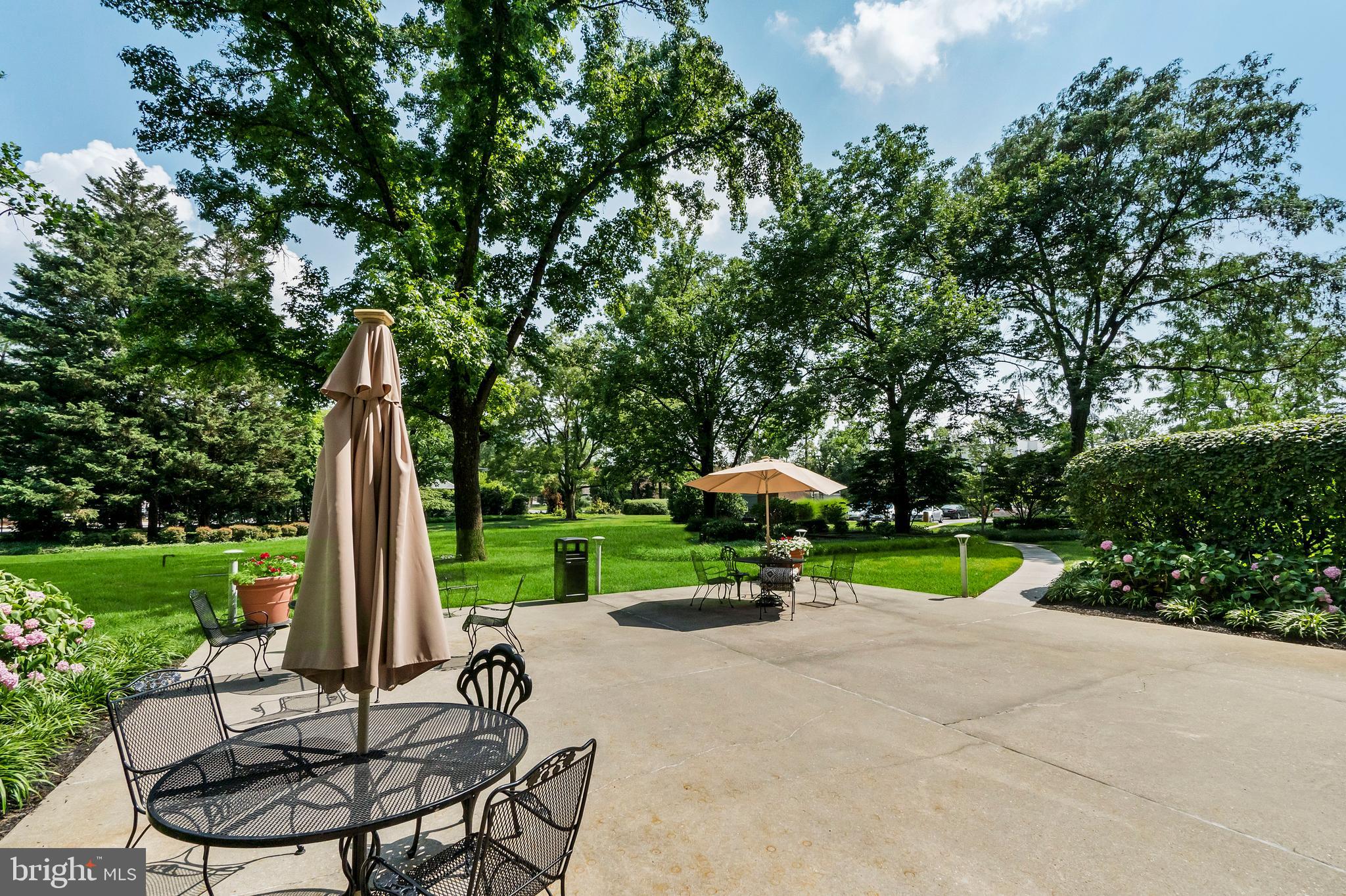 PIKESVILLE - Residential