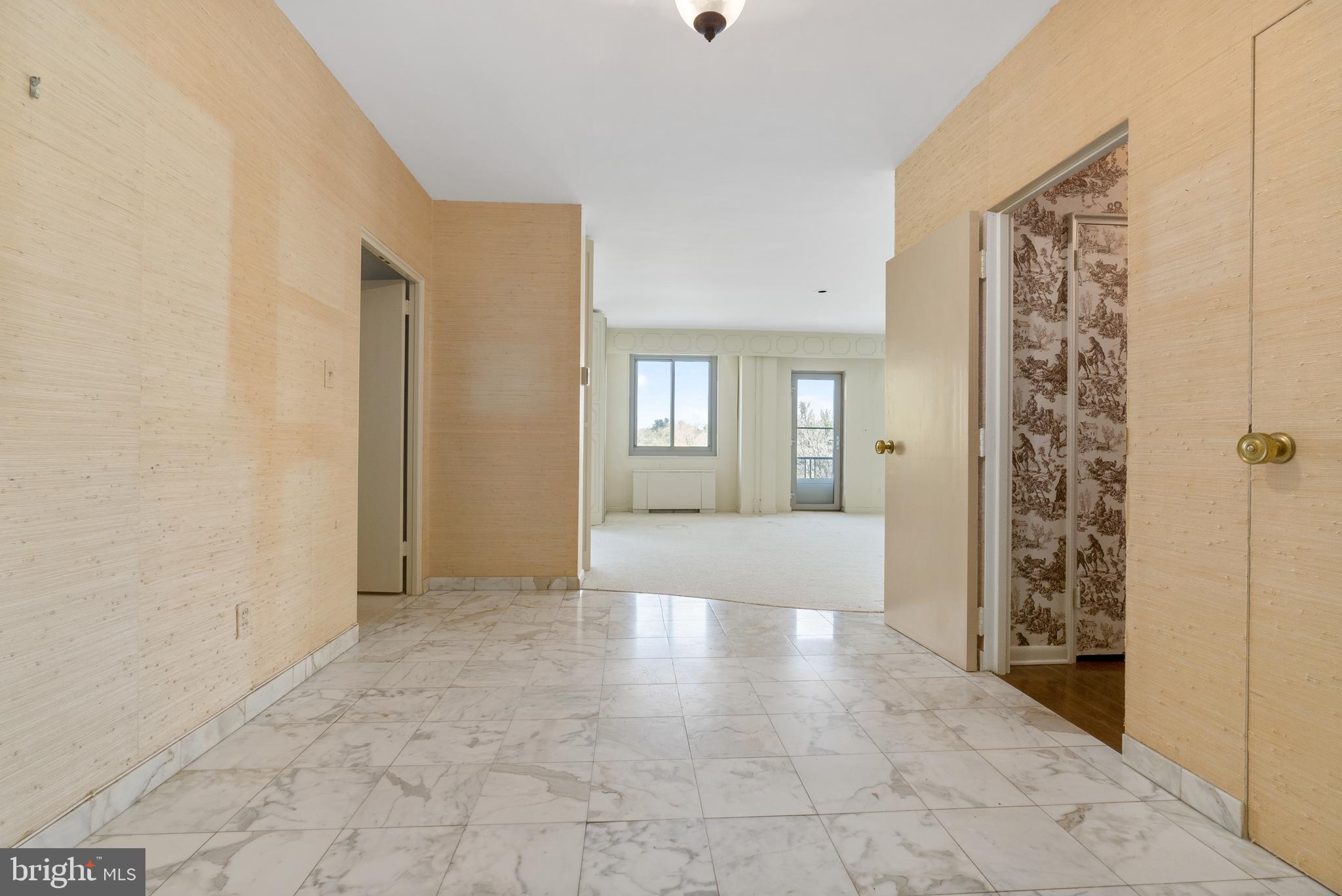 PIKESVILLE - Residential