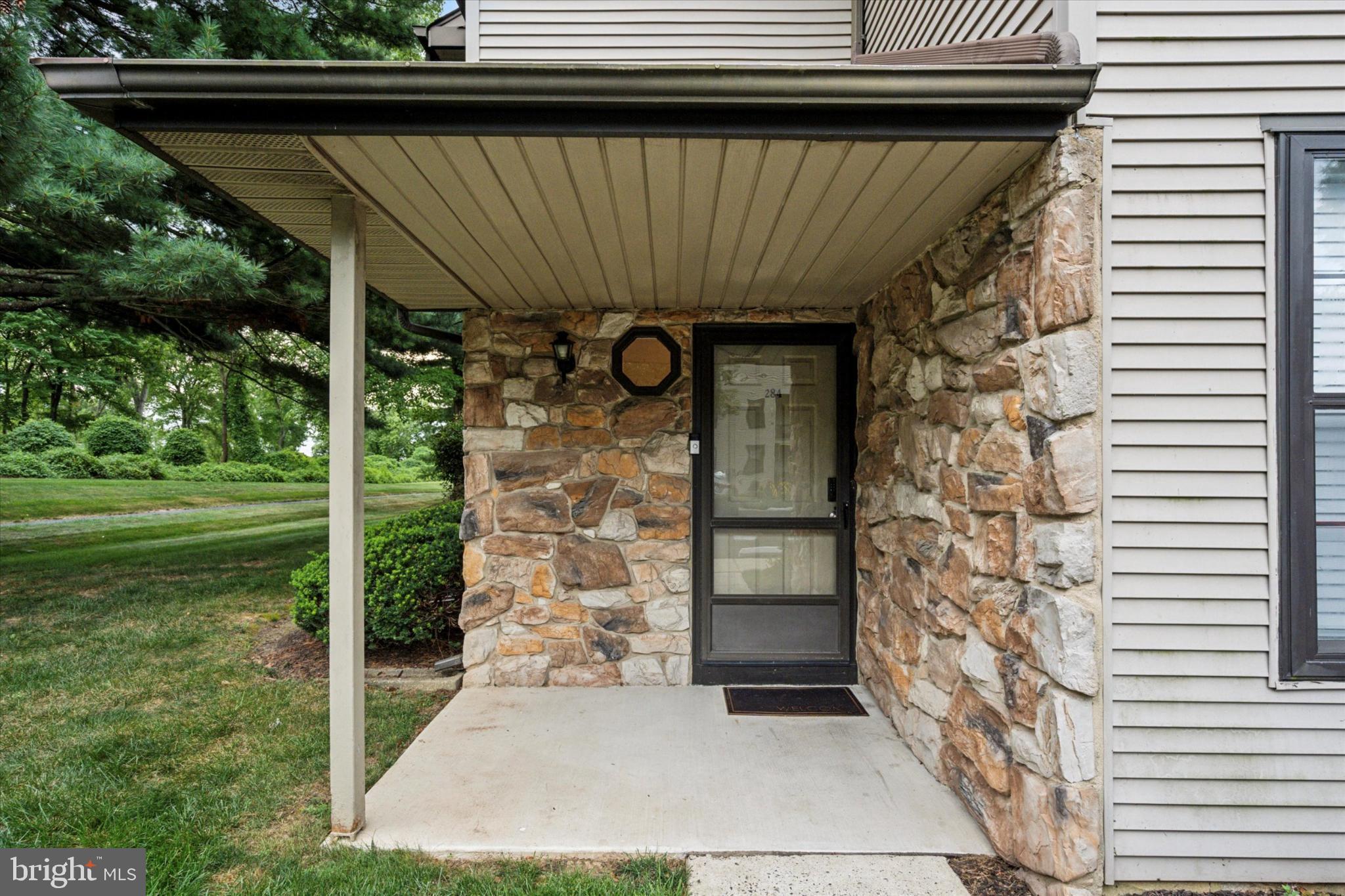 284 SASSAFRAS COURT