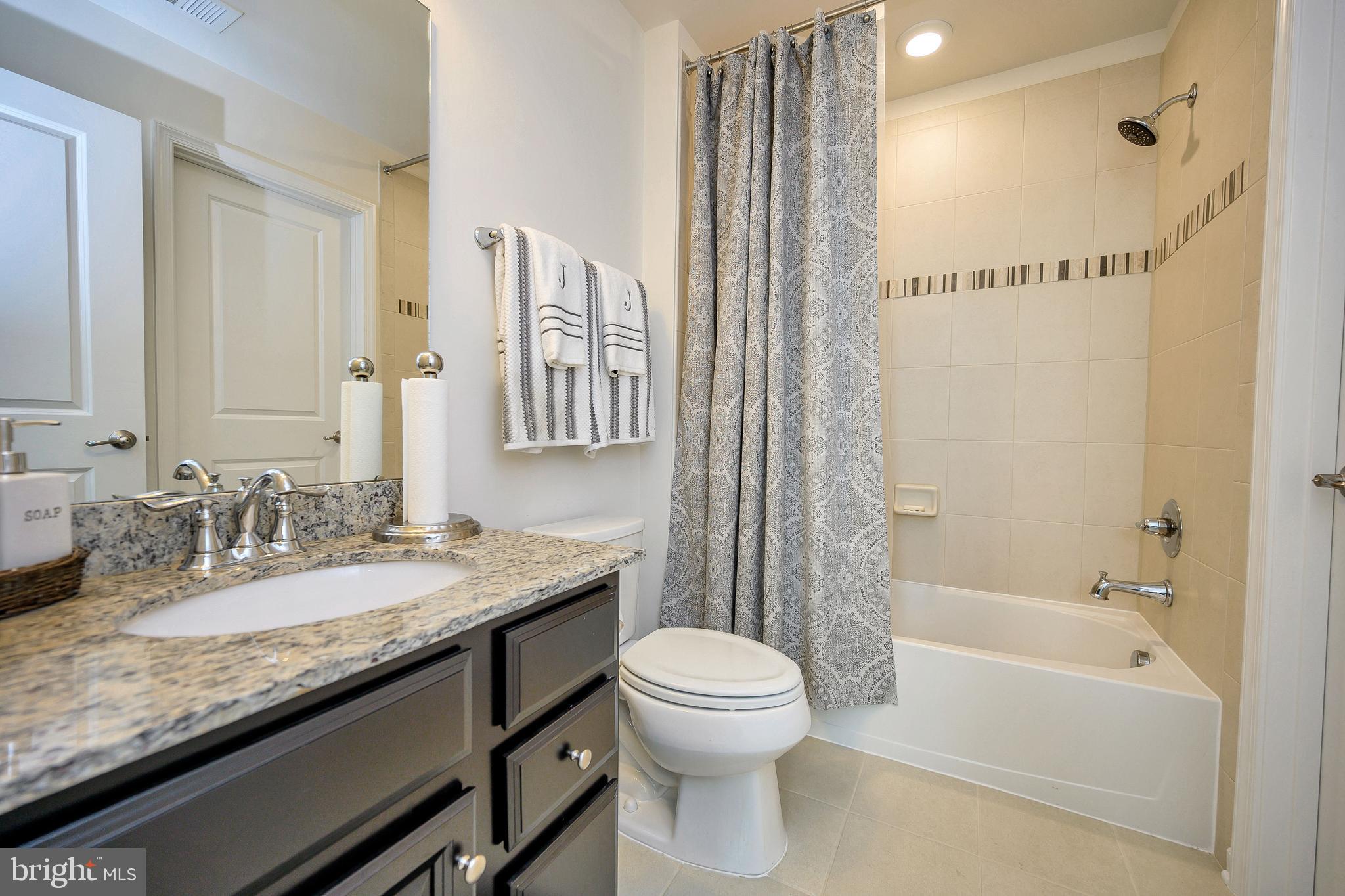 RAPPAHANNOCK LANDING - Residential Lease