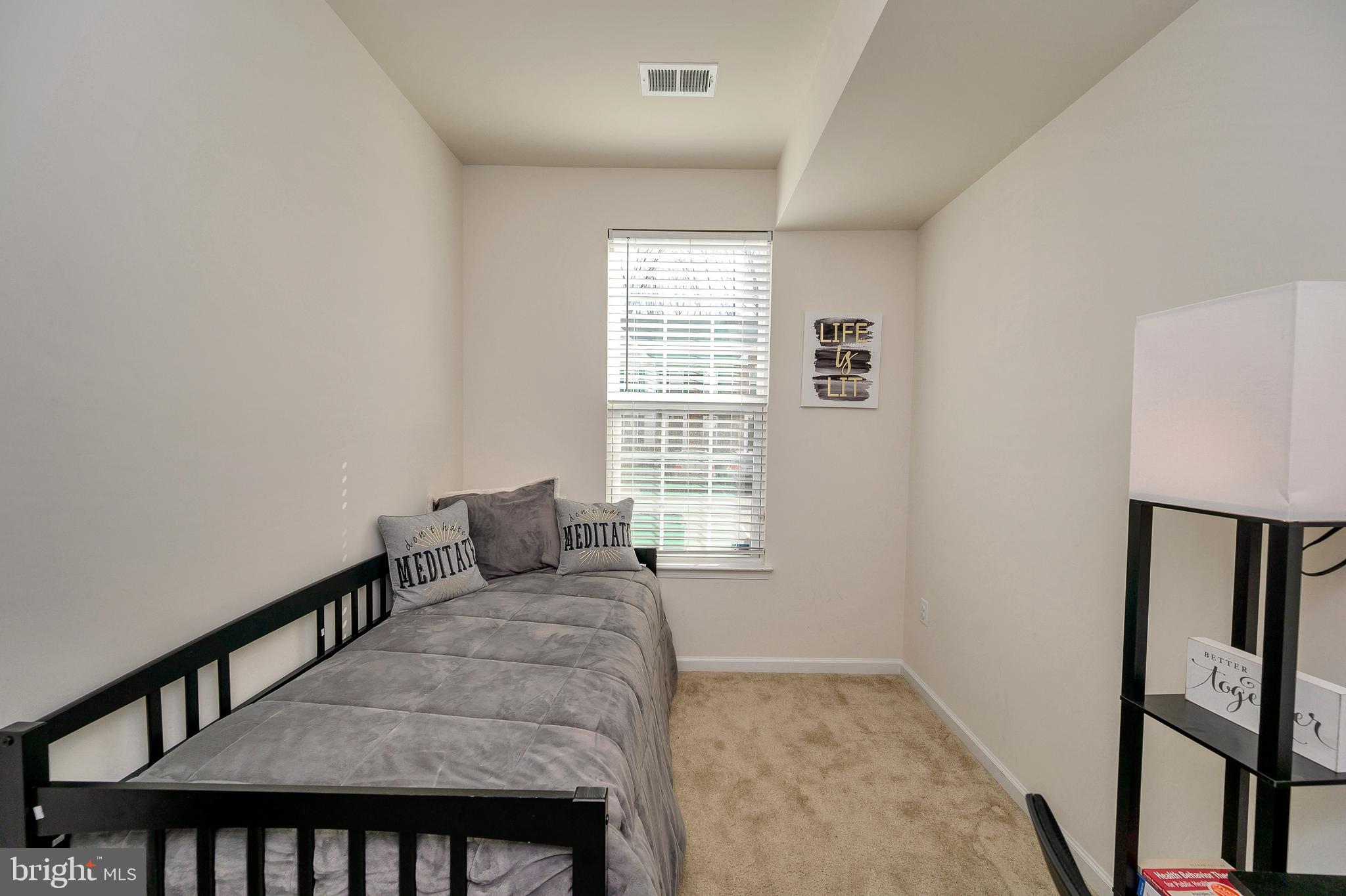 RAPPAHANNOCK LANDING - Residential Lease