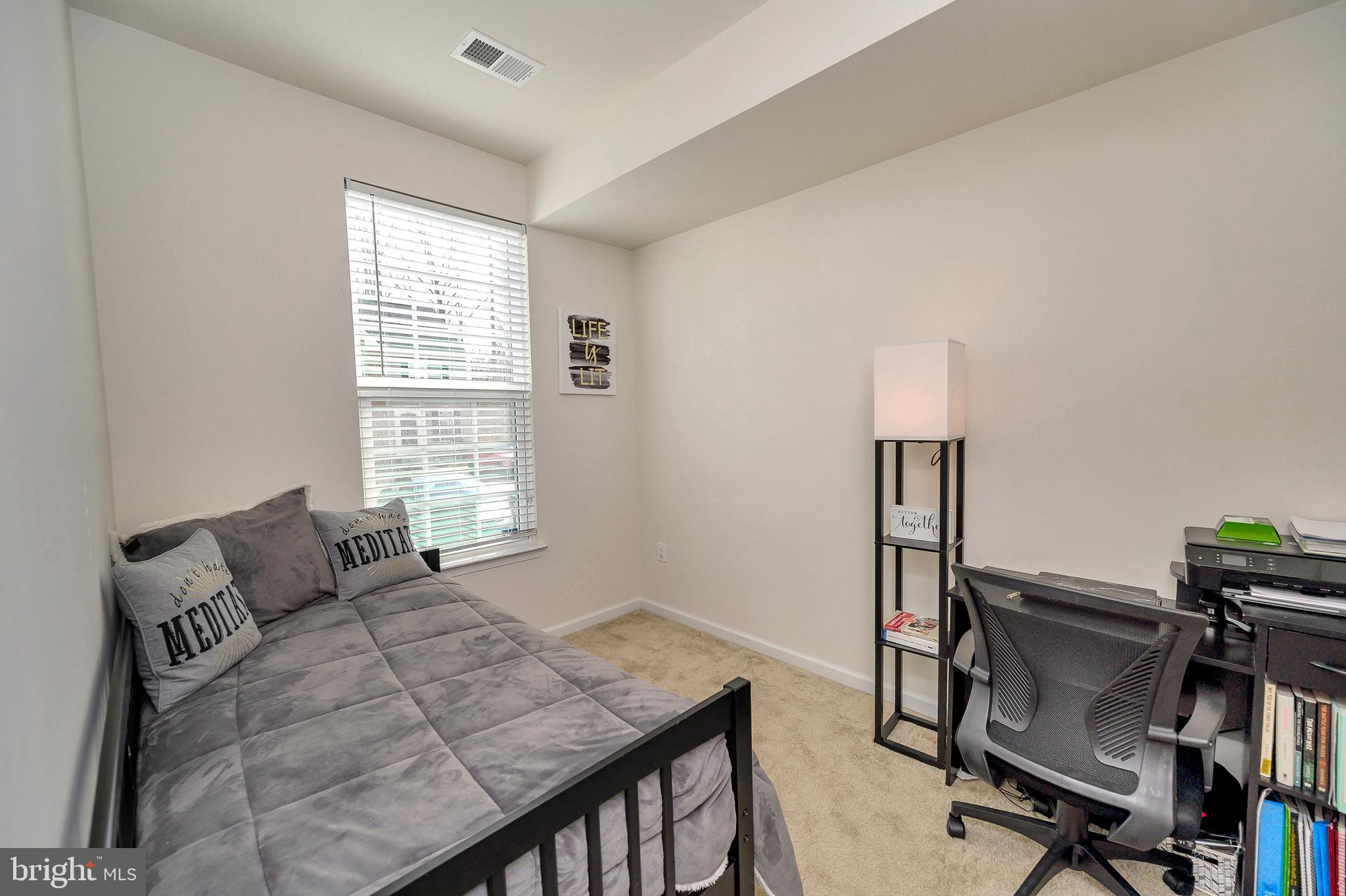 RAPPAHANNOCK LANDING - Residential Lease